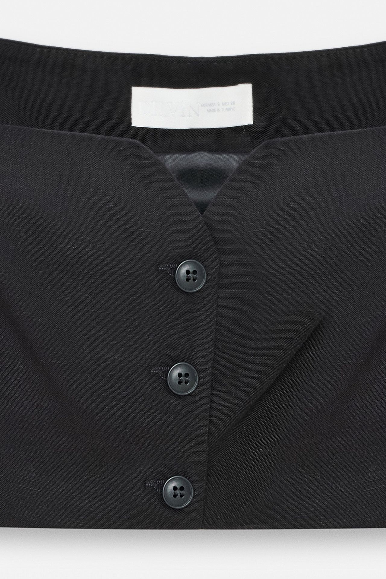 DILVIN Crop Fitted Waistcoat With Heart Neckline 7