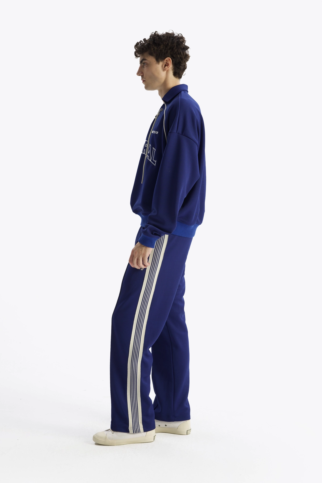 GIESTO Drawstring Neckline Printed Sweatshirt 5