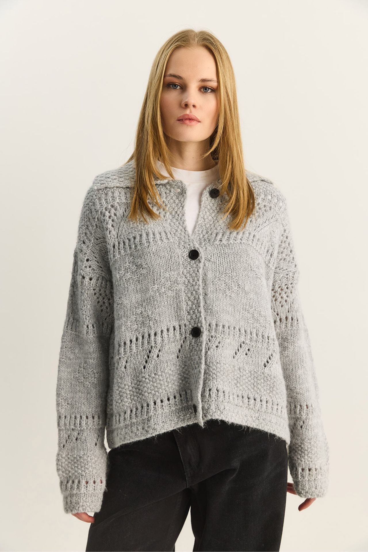 LUCCI Textured Polo Collar Button Cardigan 3