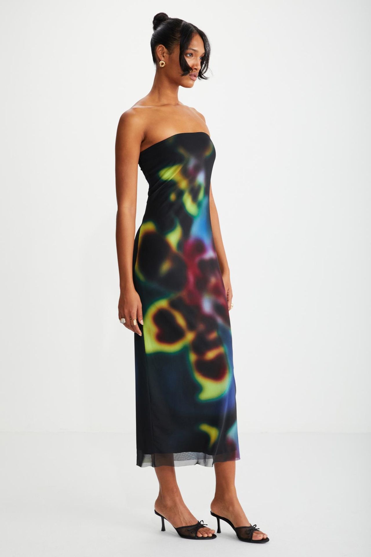 ETHIQUET Simple Midi Dress With Clean Silhouette 3