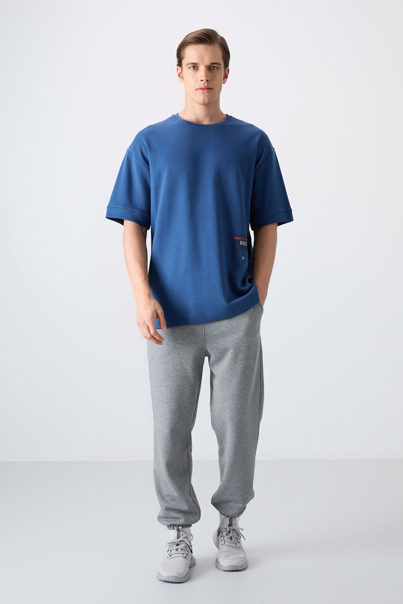 TOMMY Oversized Cotton-Blend Crew Neck T-Shirt 2
