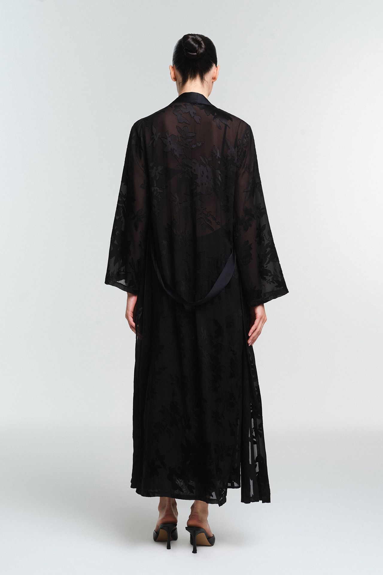 PENTI Amara Long Sleeve Robe 5