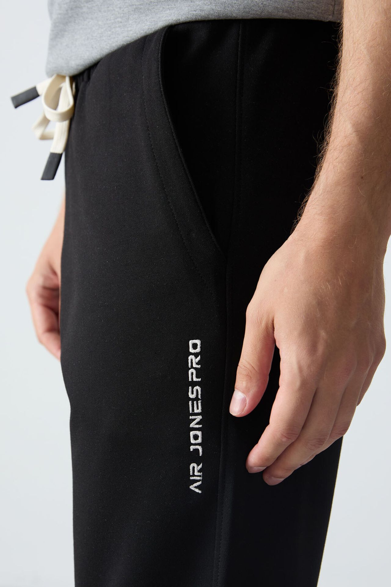 TOMMY Men's Oversized T-shirt And Pants Set 5
