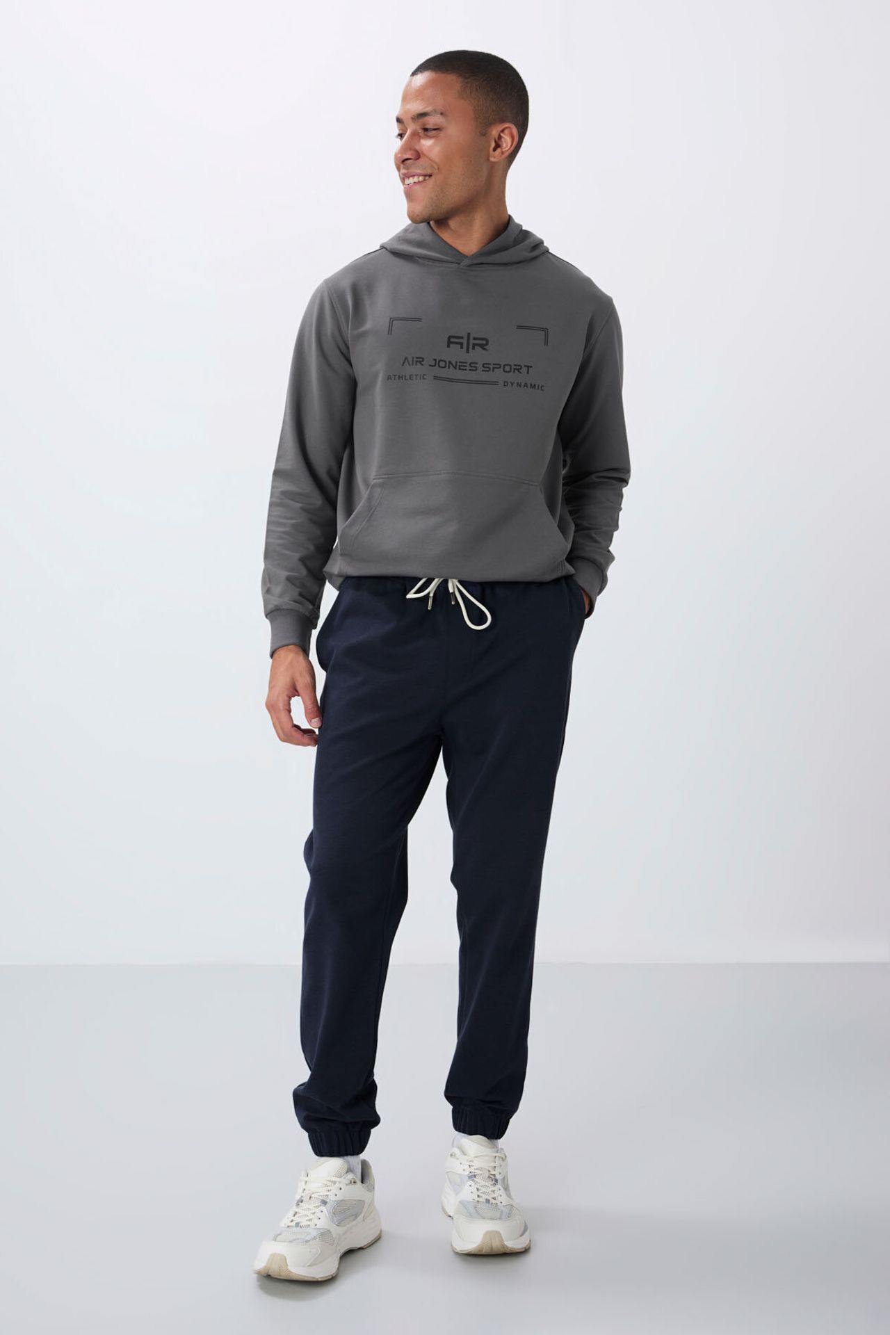 TOMMY Men's Regular Fit Fleece Sweatpants 2