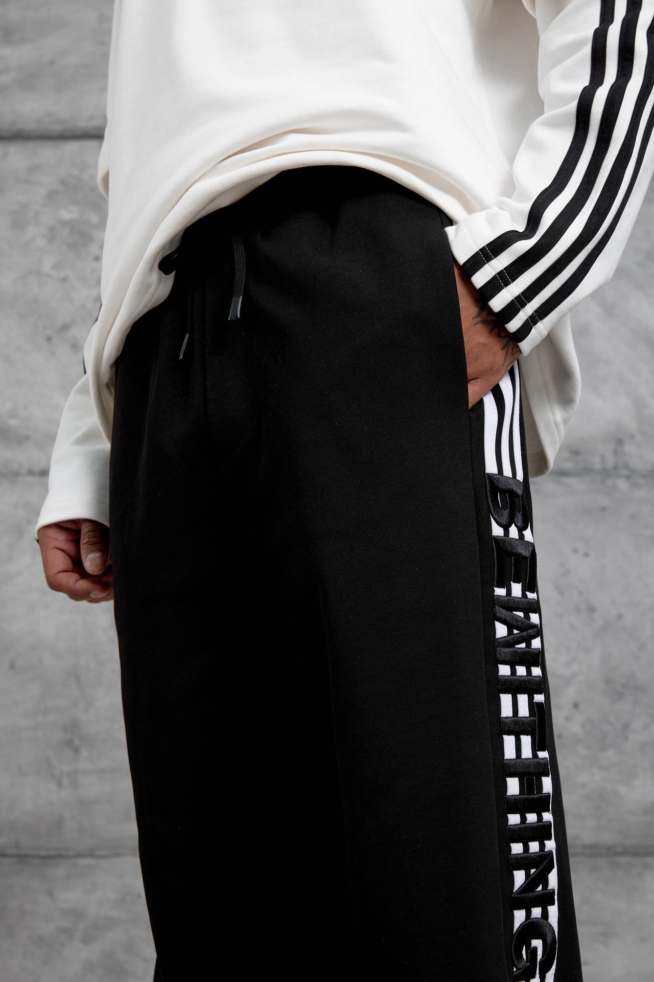 NOMARC Bol Baskılı Geniş Paça Jogger 2
