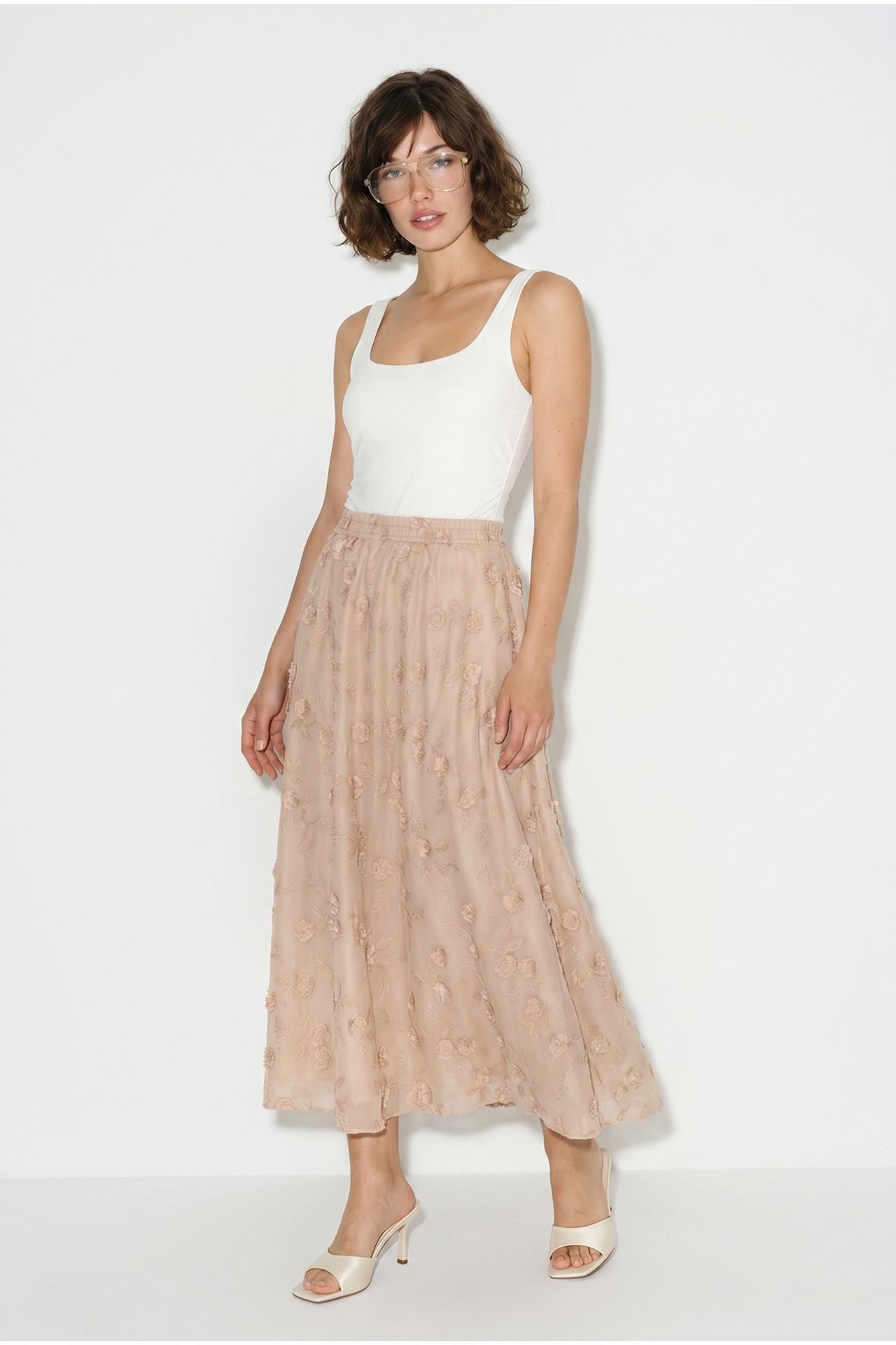 LUCCI Embroidered High-Waist Midi A-Line Skirt 3