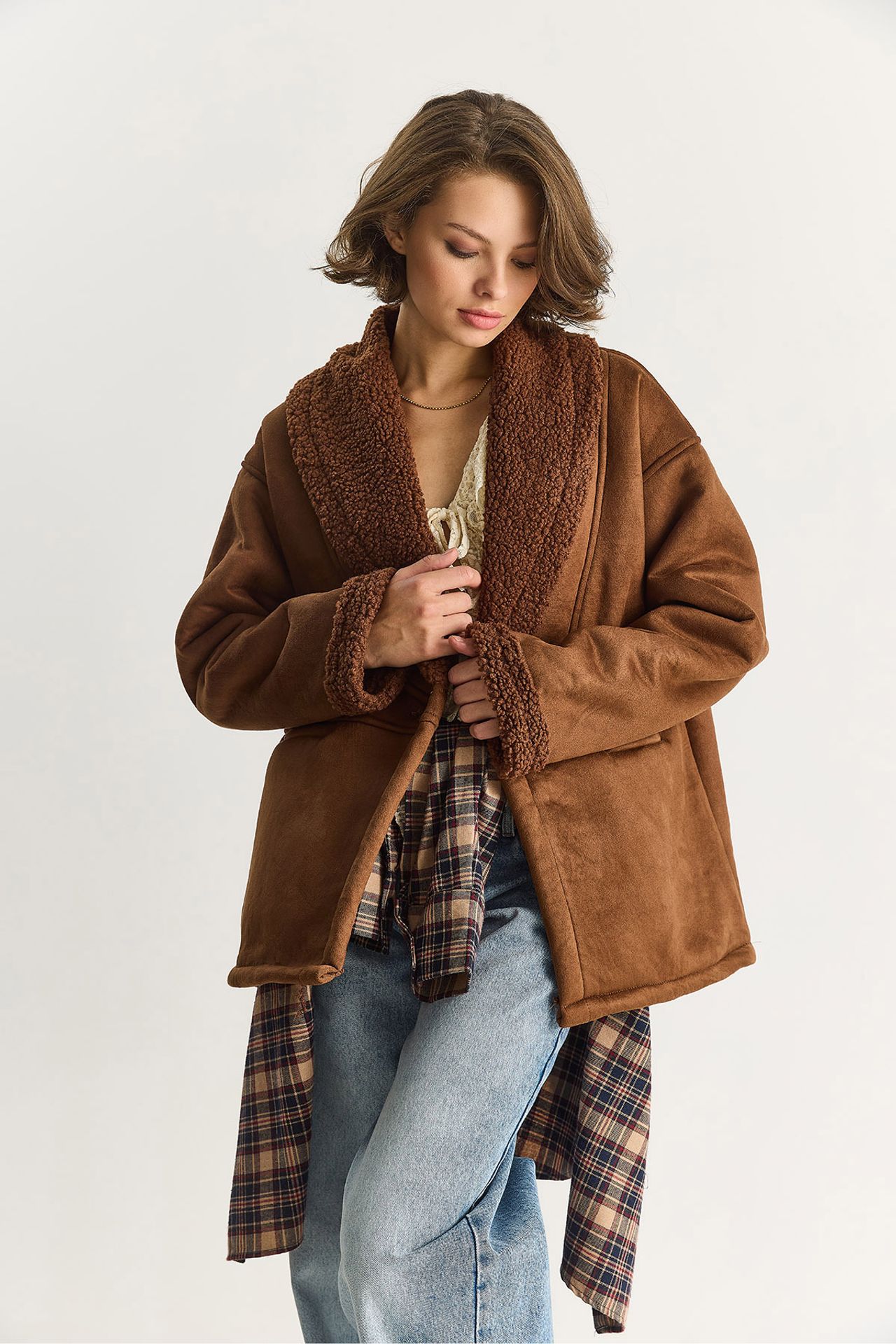 LUCCI Faux Fur Detailed Buttoned Coat