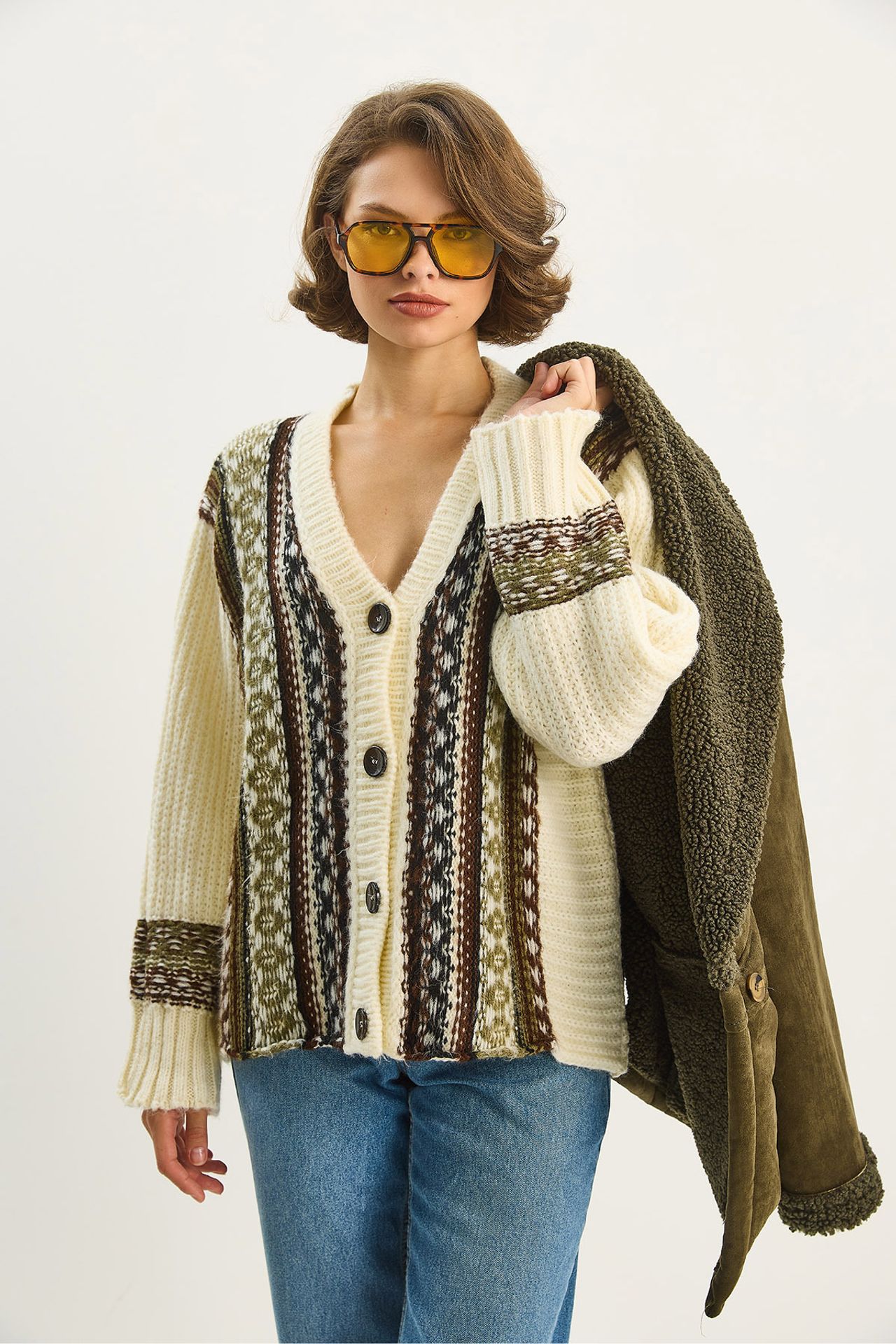 LUCCI Ethnic Print V-Neck Long Sleeve Button Closure Cardigan 2
