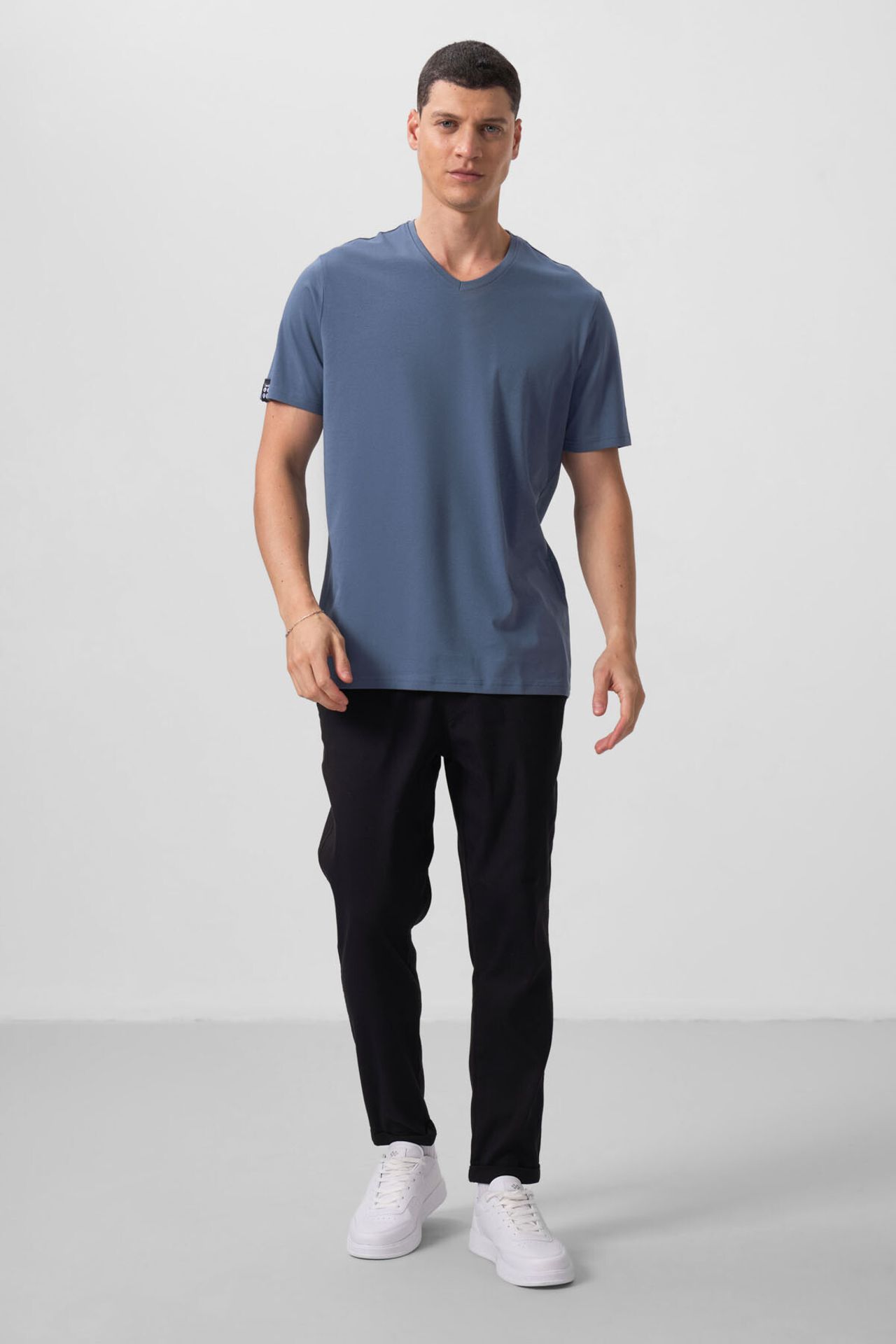 TOMMY Men's V-Neck Short Sleeve T-Shirt 3