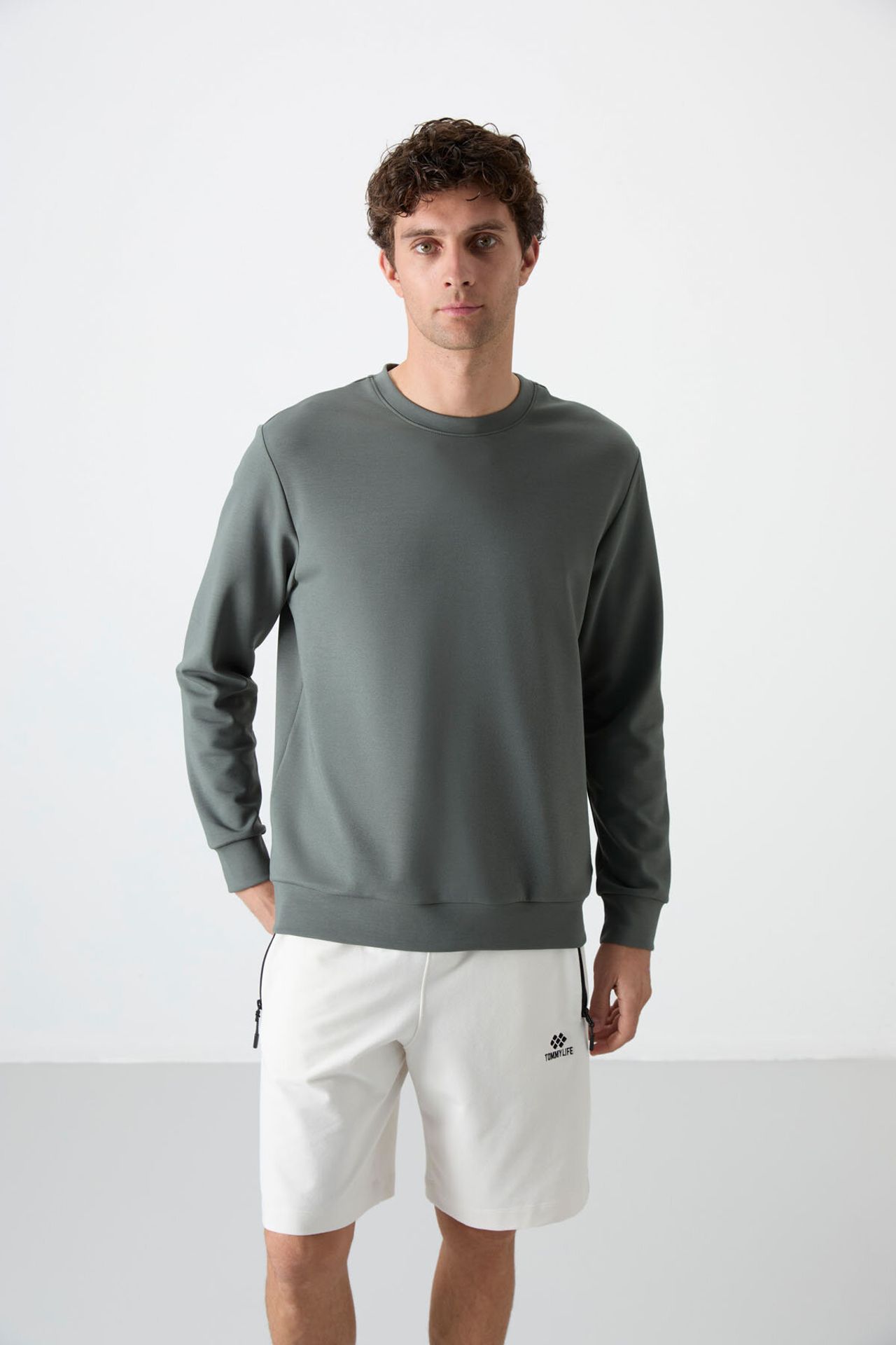 TOMMY Men's Plain Crew Neck Sweatshirt 3