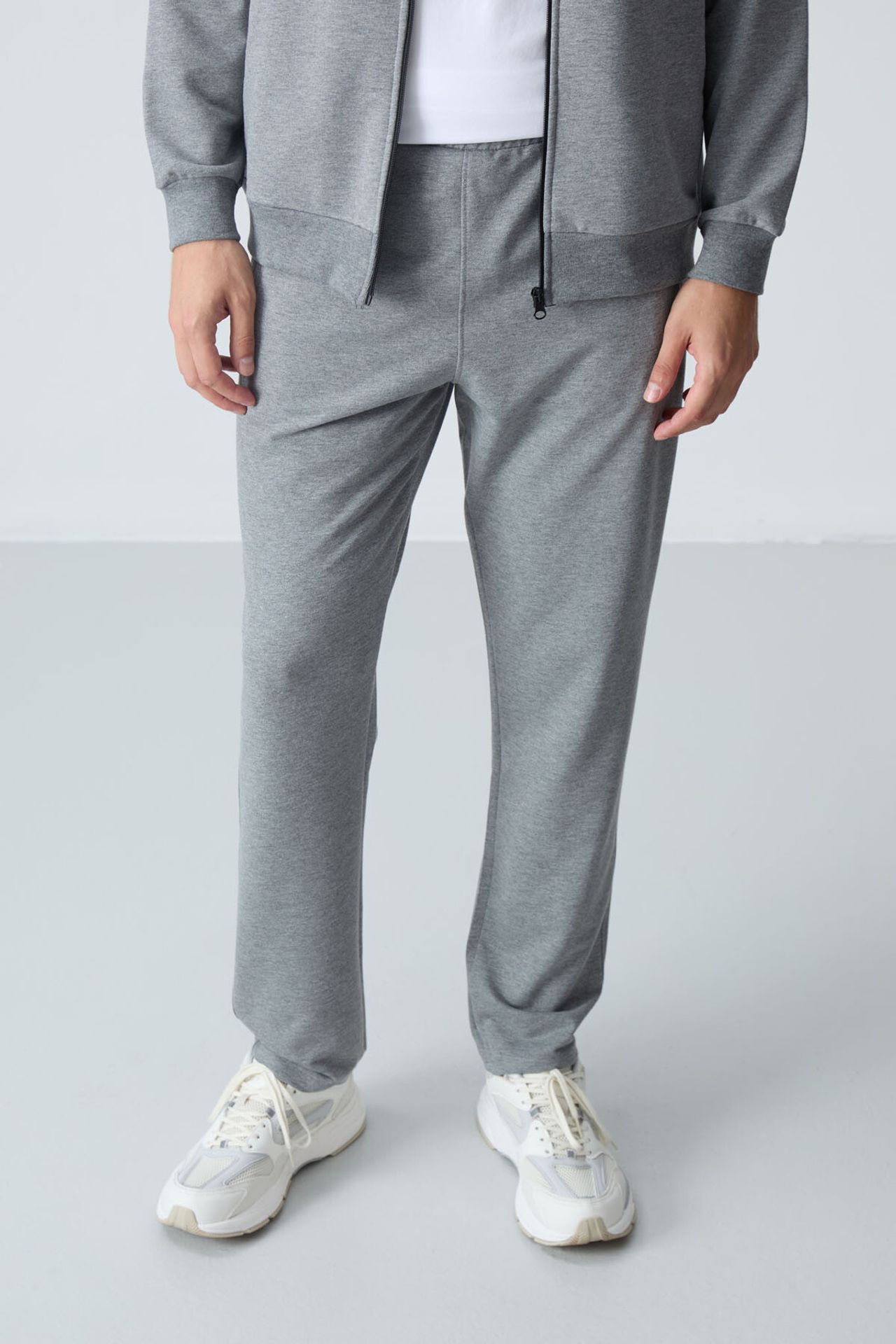 TOMMY Men's Zip-Collar Sweatshirt And Pants Set 5