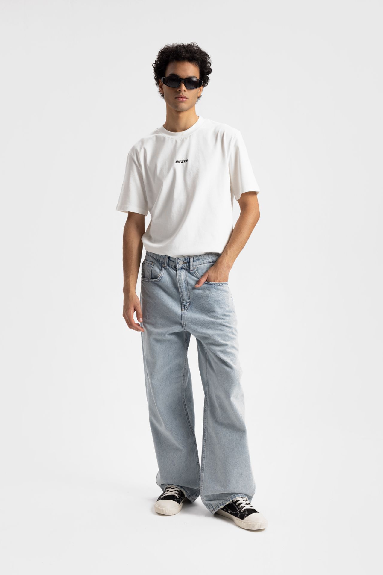 GIESTO Relaxed Fit Straight Leg Jeans 2