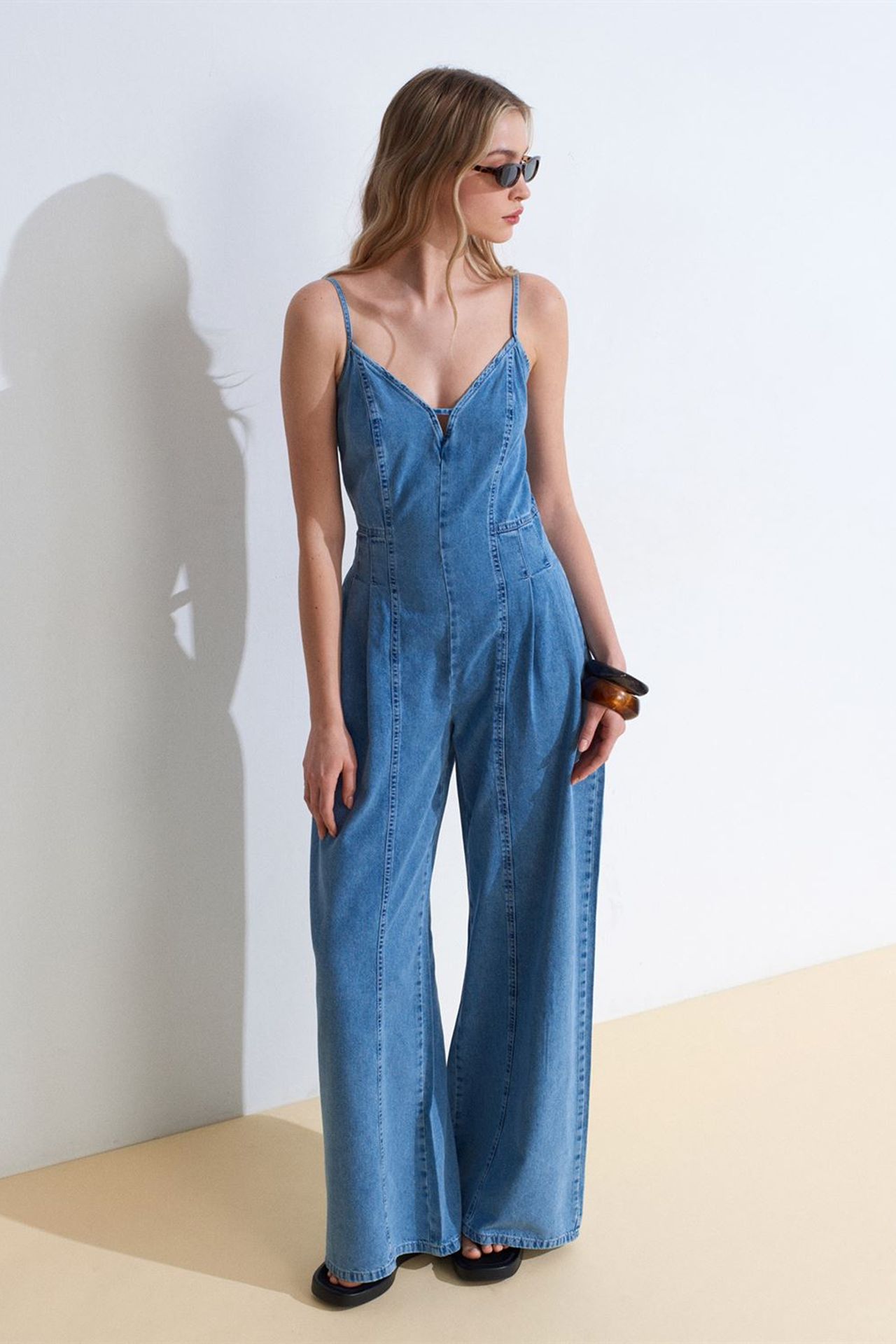 DILVIN Wide-Leg Denim Jumpsuit 1