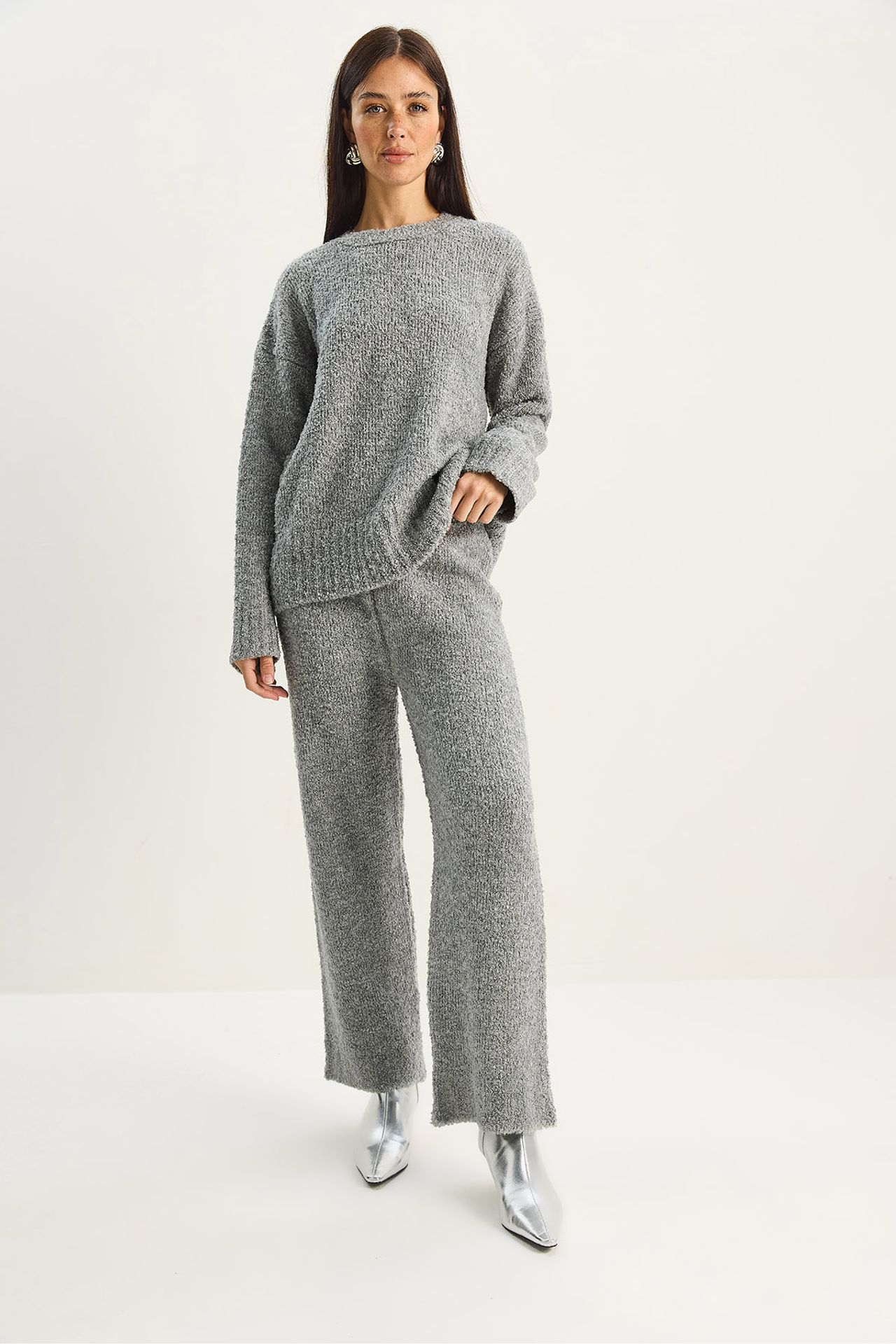 LUCCI Oversize Ribbed Knit Two-Piece Set 6