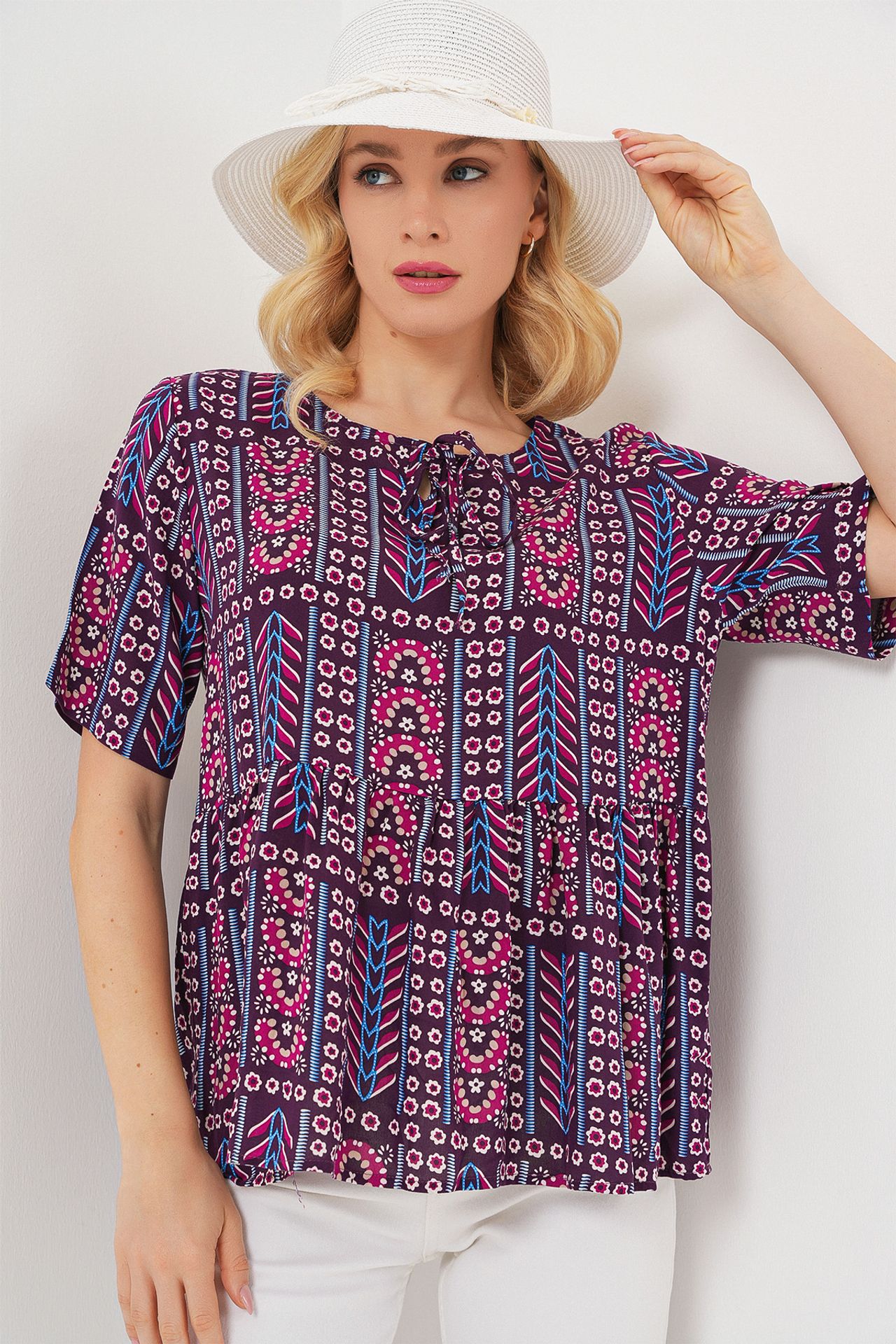 BDART Patterned Crew Neck Blouse with Bow Detail 4