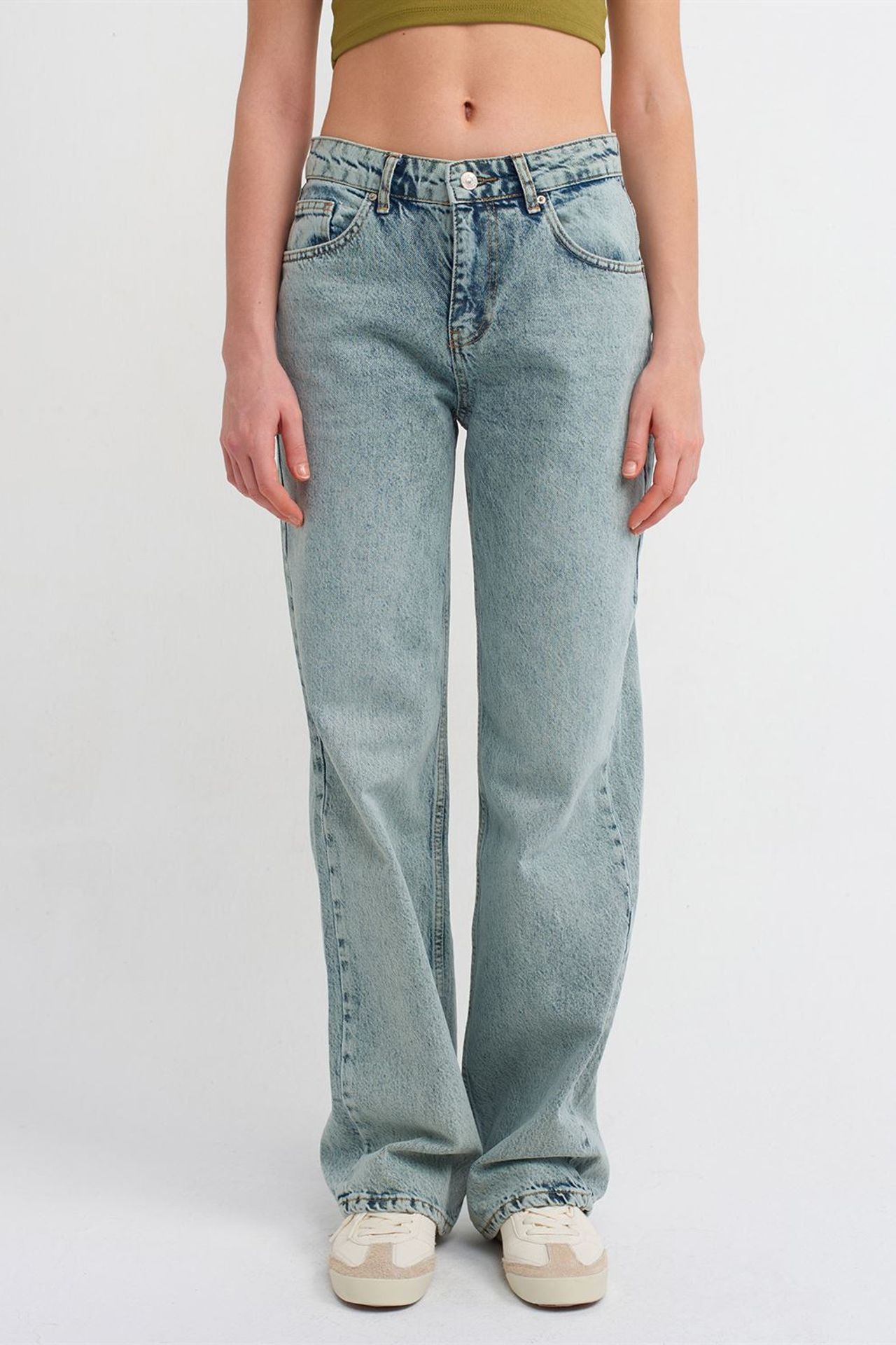 DILVIN Mid-Waist Straight-Leg Cotton Denim Jeans 3