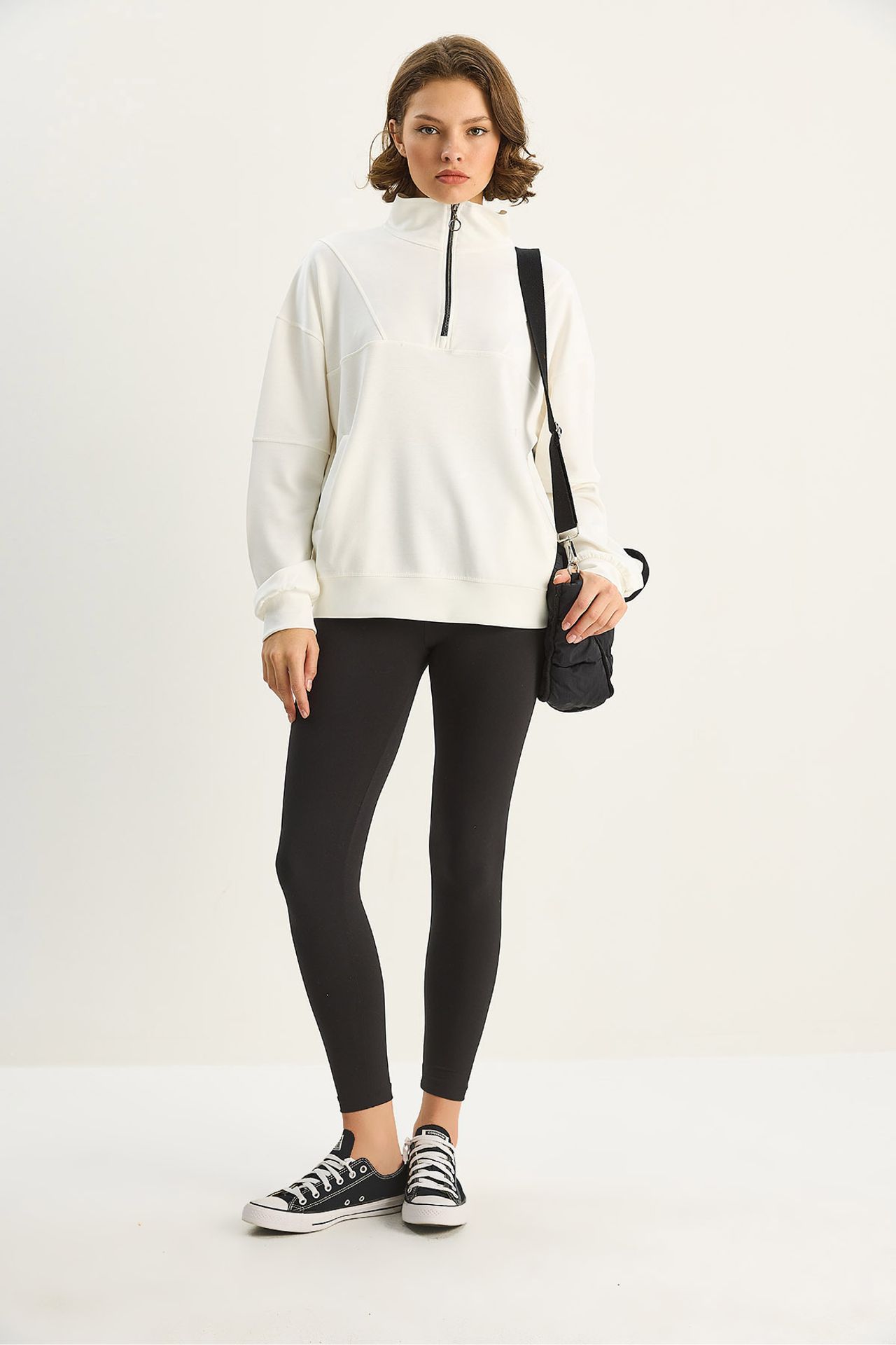 LUCCI Relaxed Fit Zipper Collar Knitted Sweatshirt 2