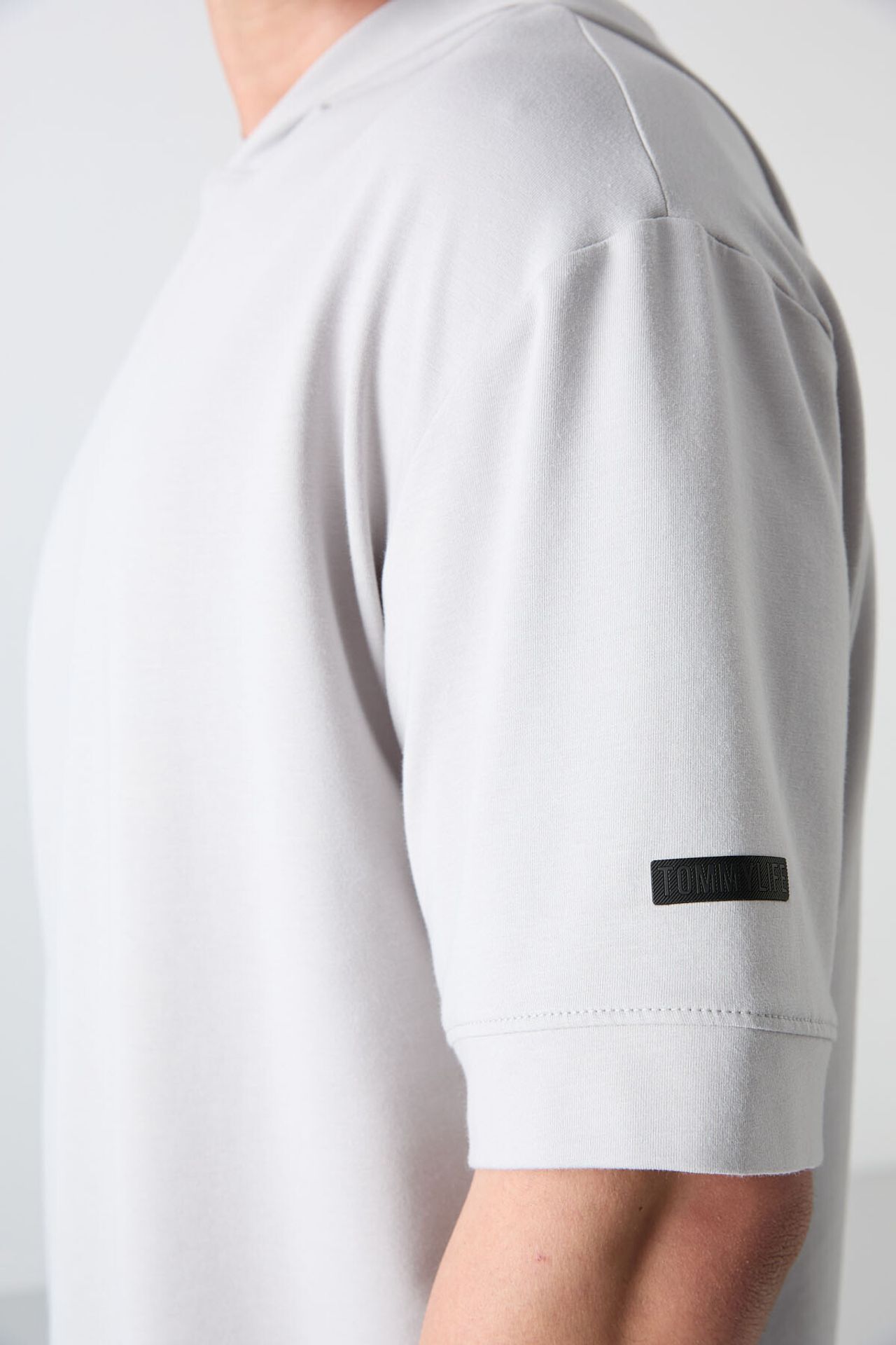 TOMMY Oversized Hooded Short-Sleeve T-Shirt 4