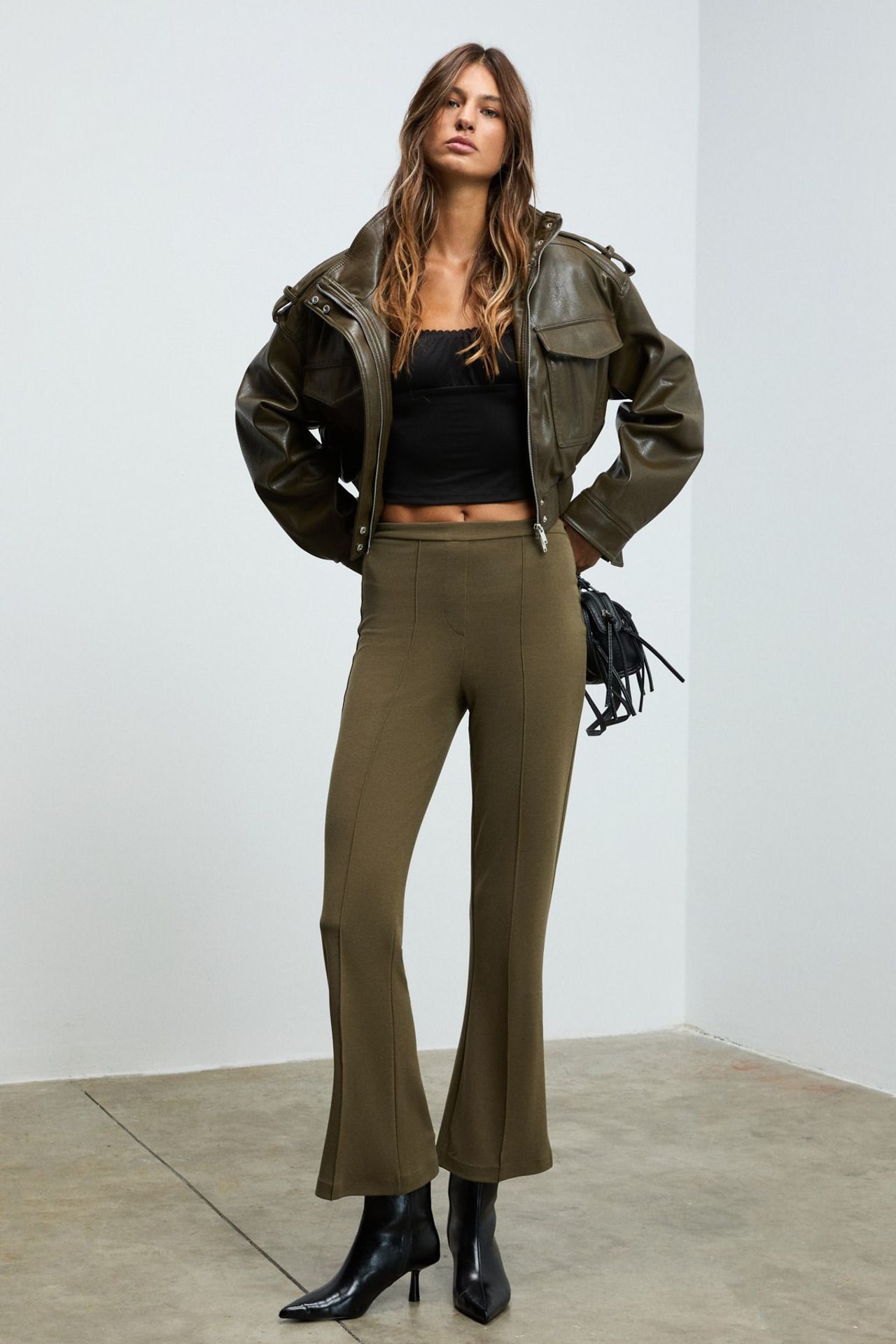 ETHIQUET Regular Fit Straight-Leg Pants 1