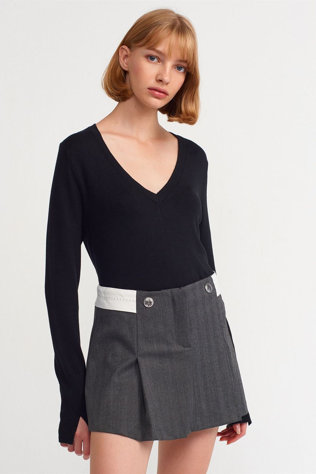 DILVIN High-Waist Pleated Mini Skirt With Belt 3