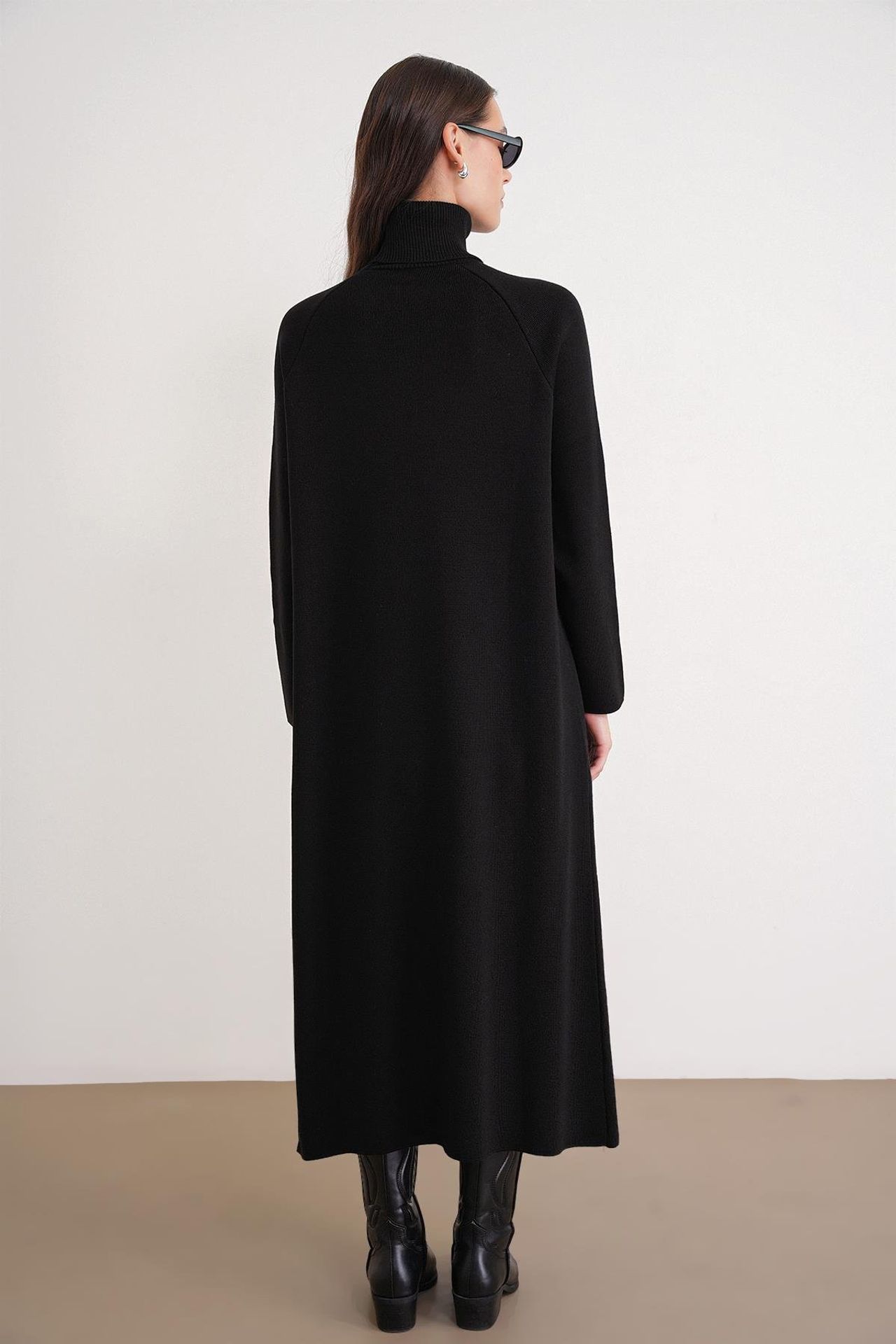 MIXRAY Turtleneck Knit Maxi Dress with Slit 6