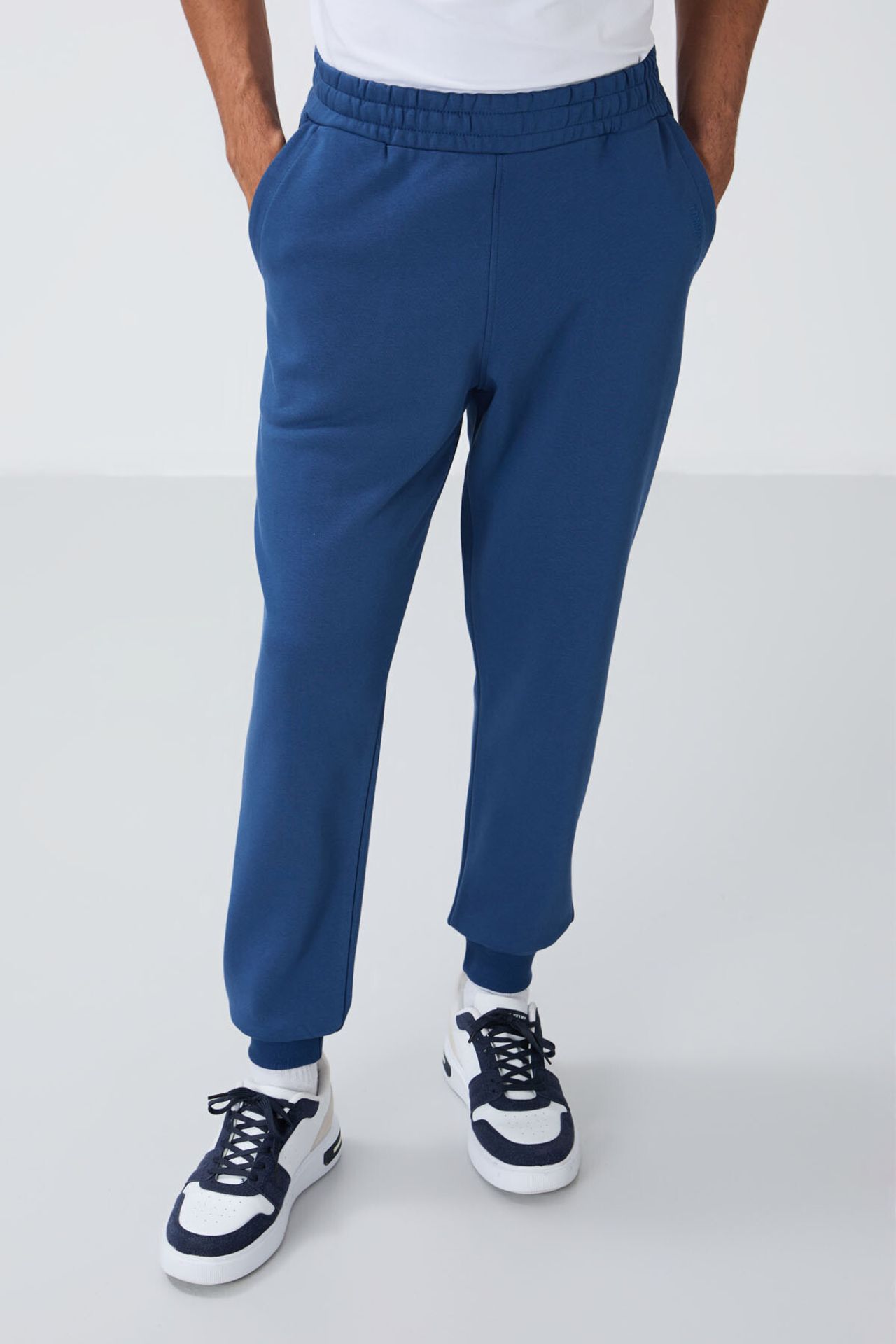 TOMMY Men's Hooded Sweatshirt And Pants Set 4