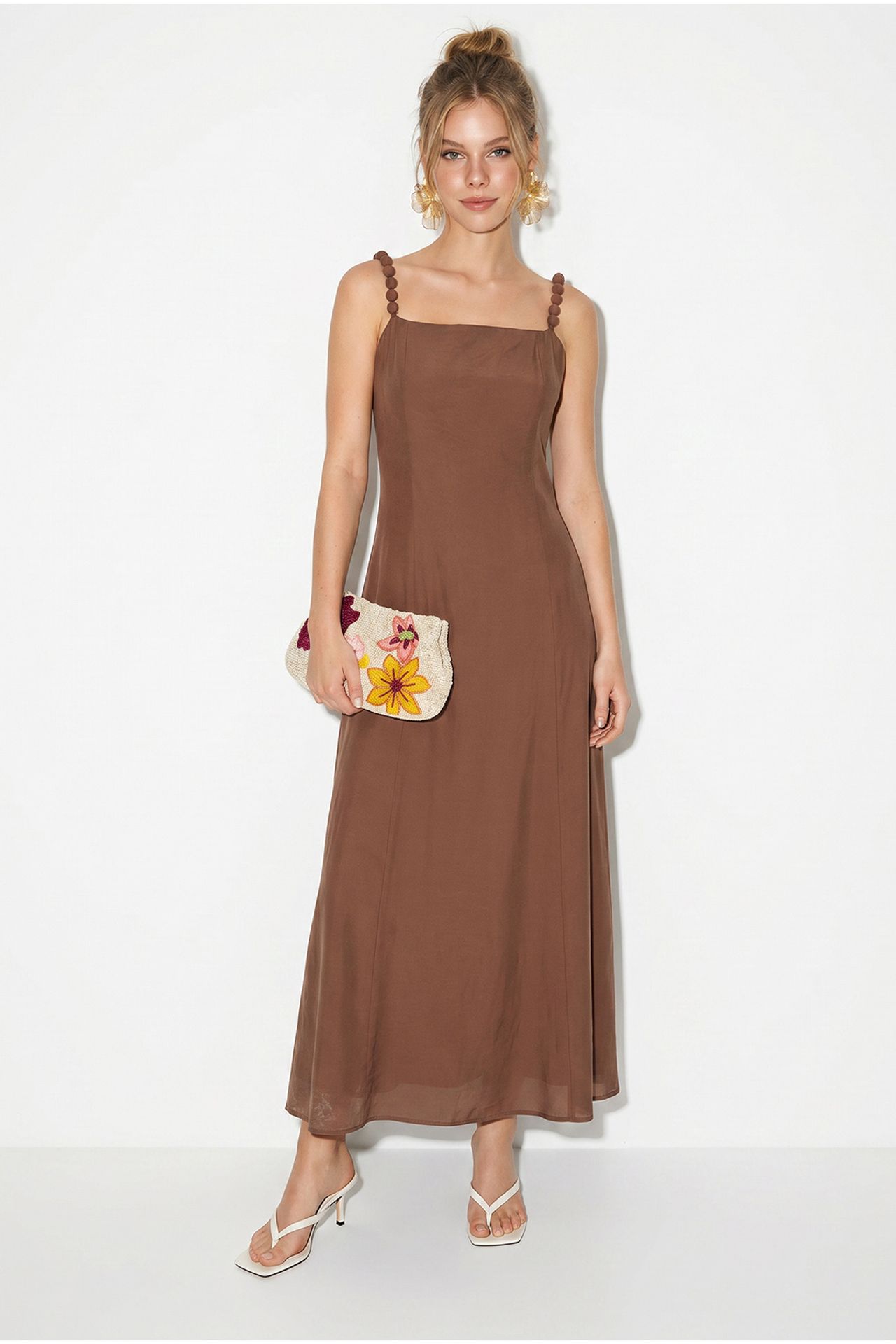 LUCCI Sleeveless A-line Maxi Dress With Square Neckline 4
