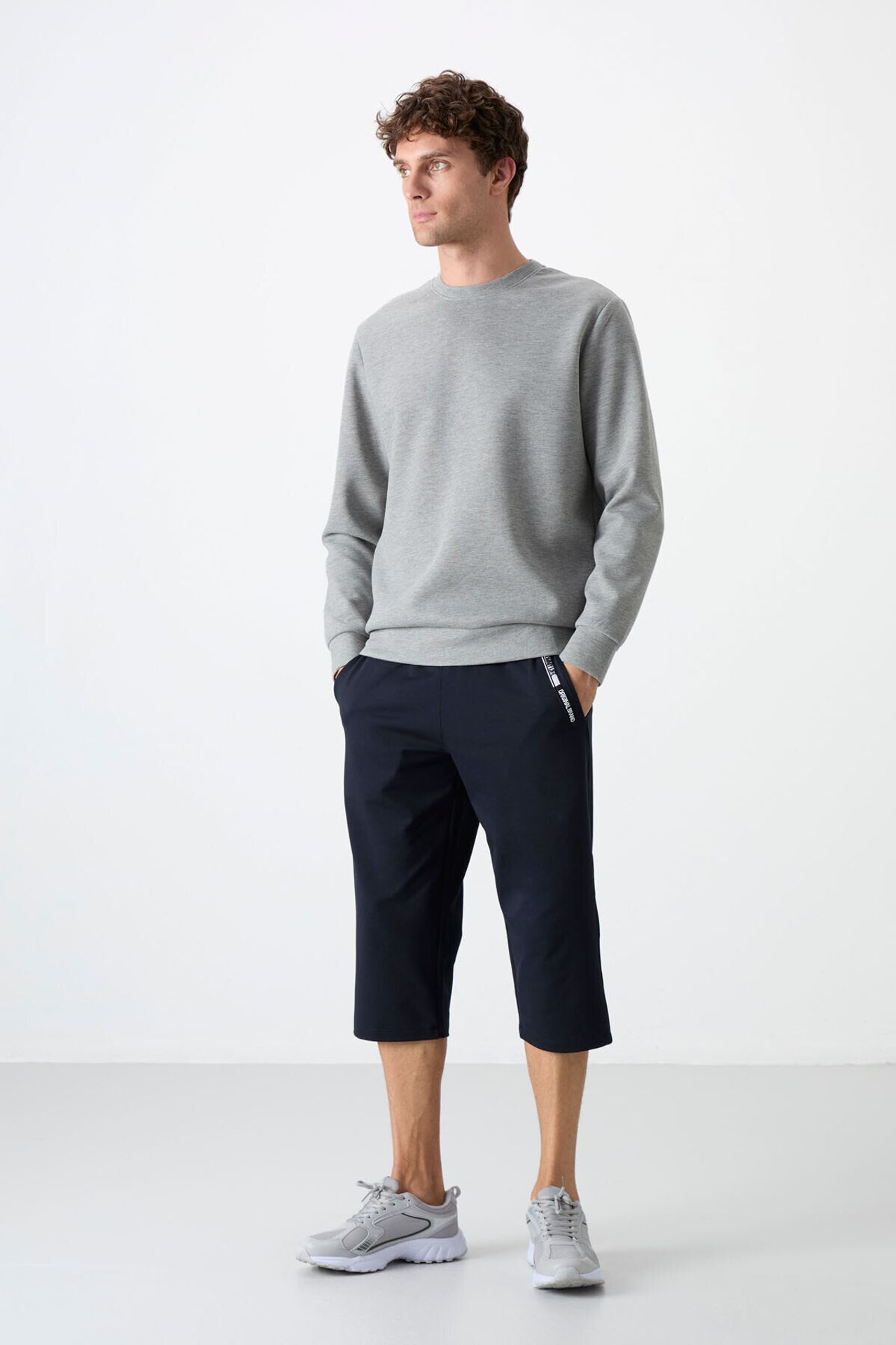 TOMMY Men's Cotton Blend Shorts 2