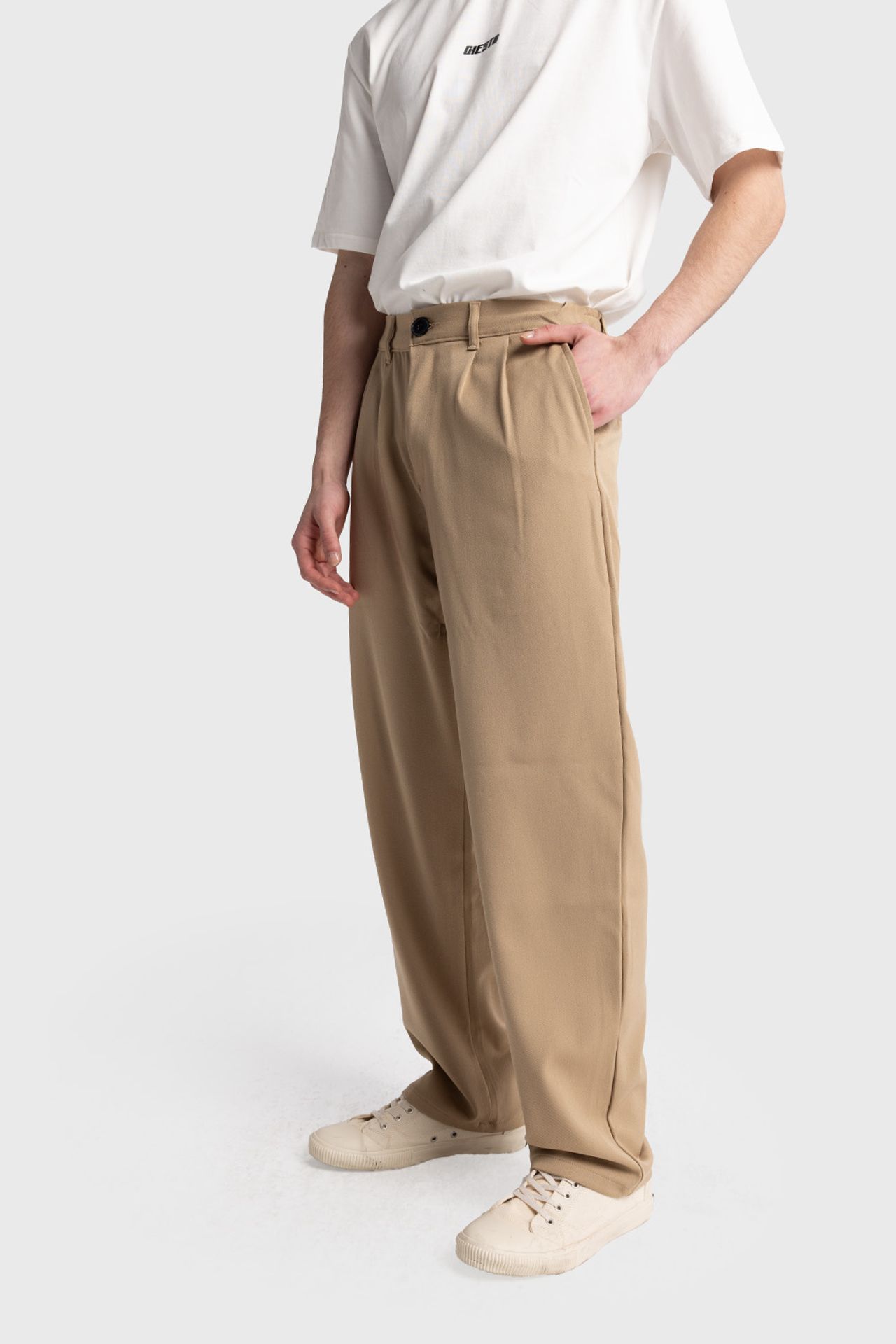 GIESTO Pleated Straight Leg Pants 1