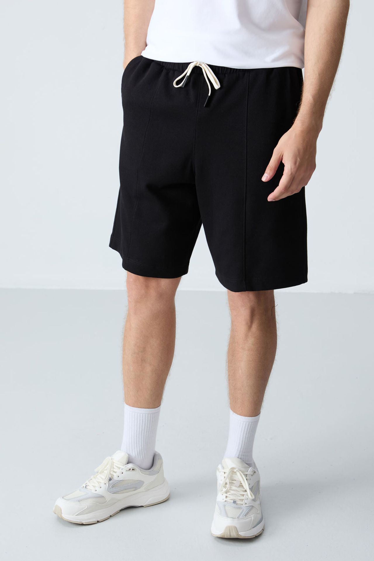 TOMMY Men's Cotton-blend Sweat Shorts 3
