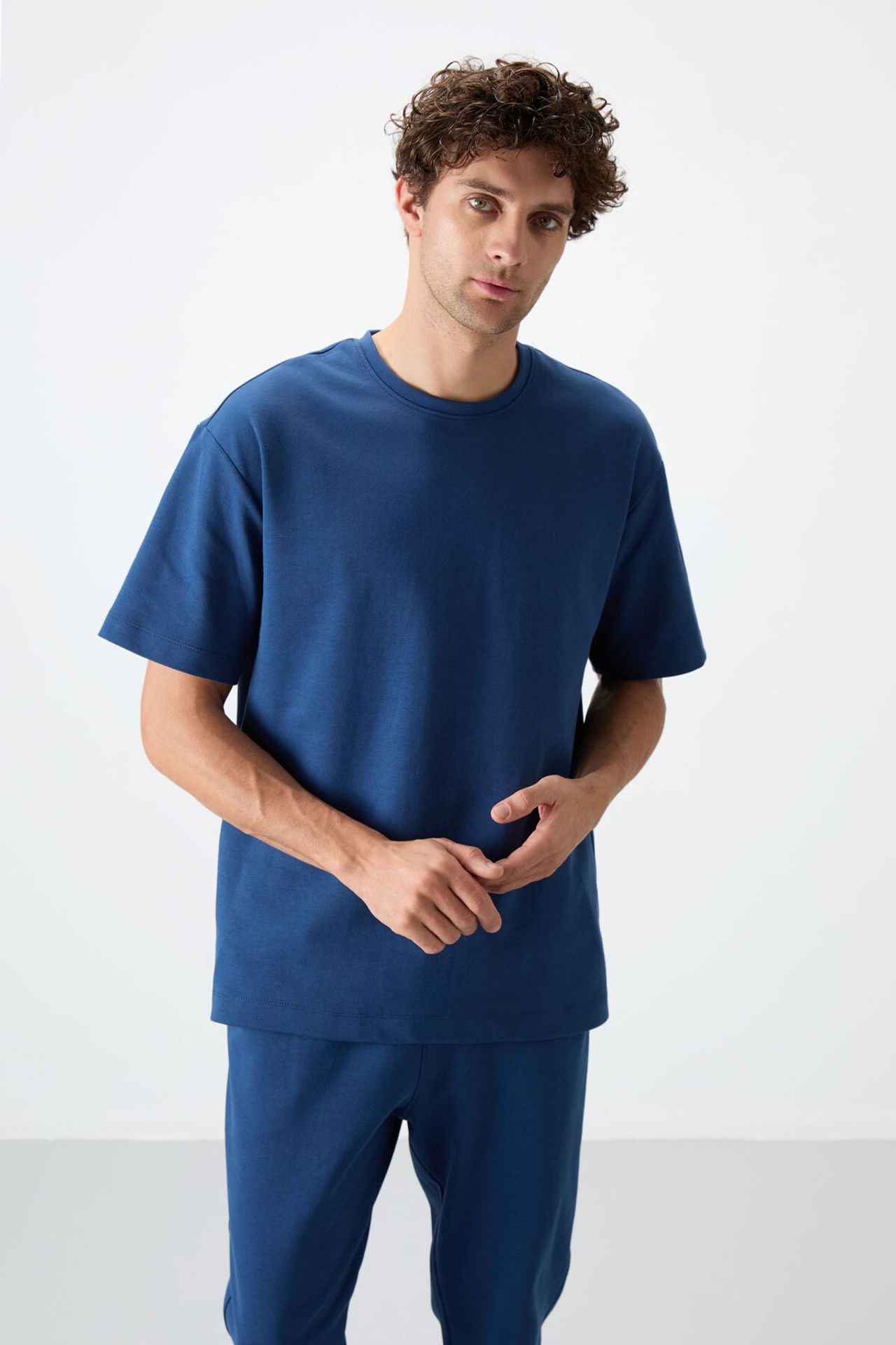 TOMMY Men's Oversized T-shirt And Pants Set 2