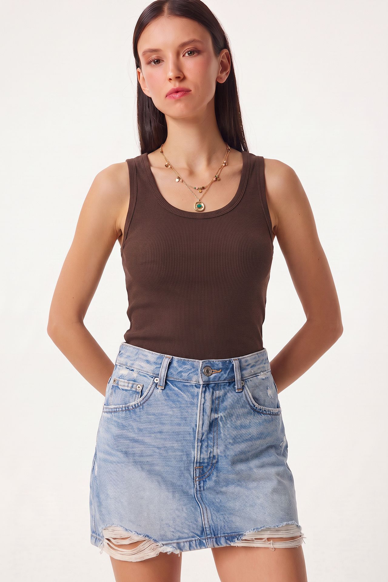 ISTANBUL Fitted U Collar Knitted 2- Pack Tank Top 4