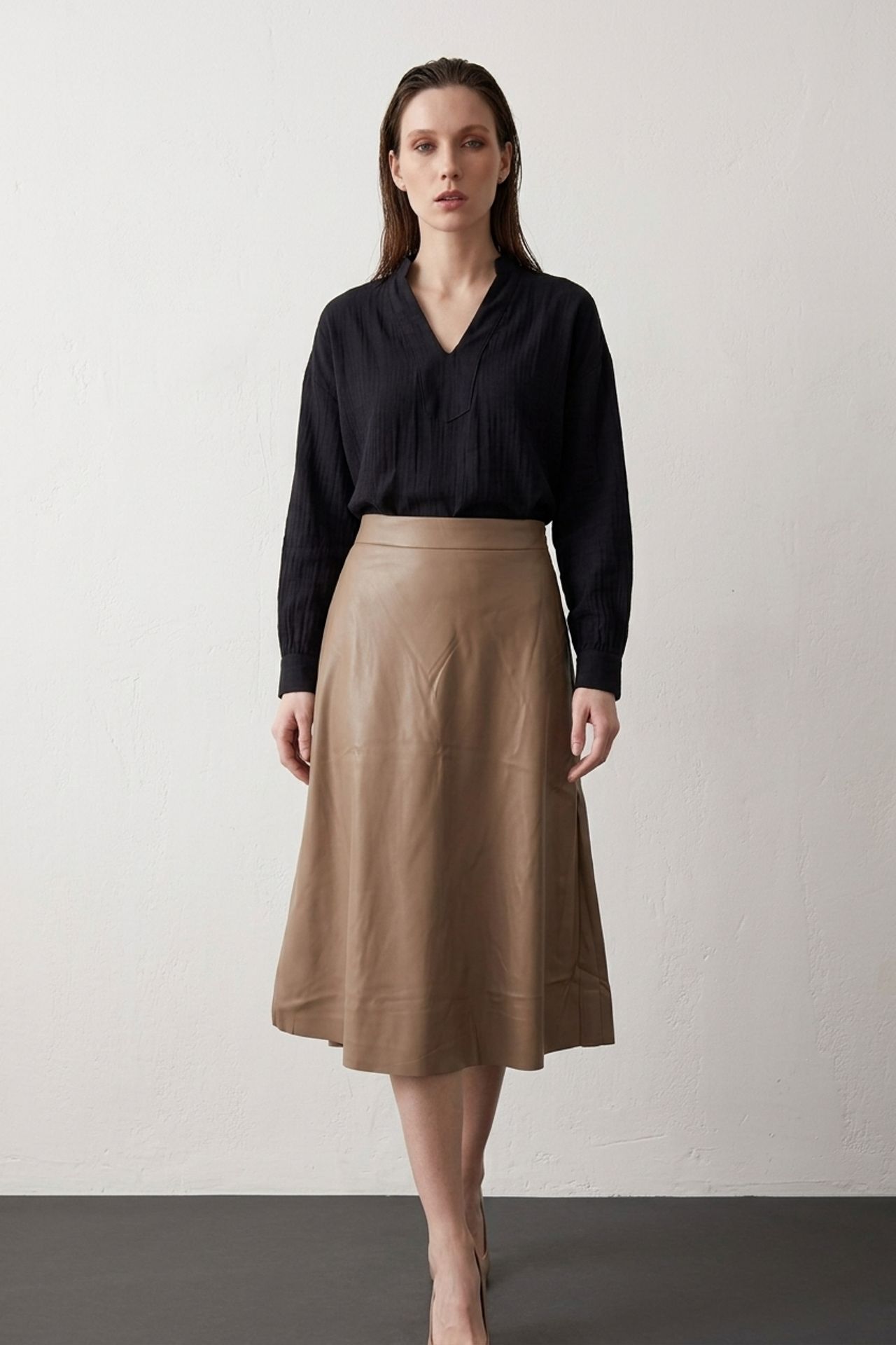 MY FASHION High-Waist Midi A-Line Faux Leather Skirt 1