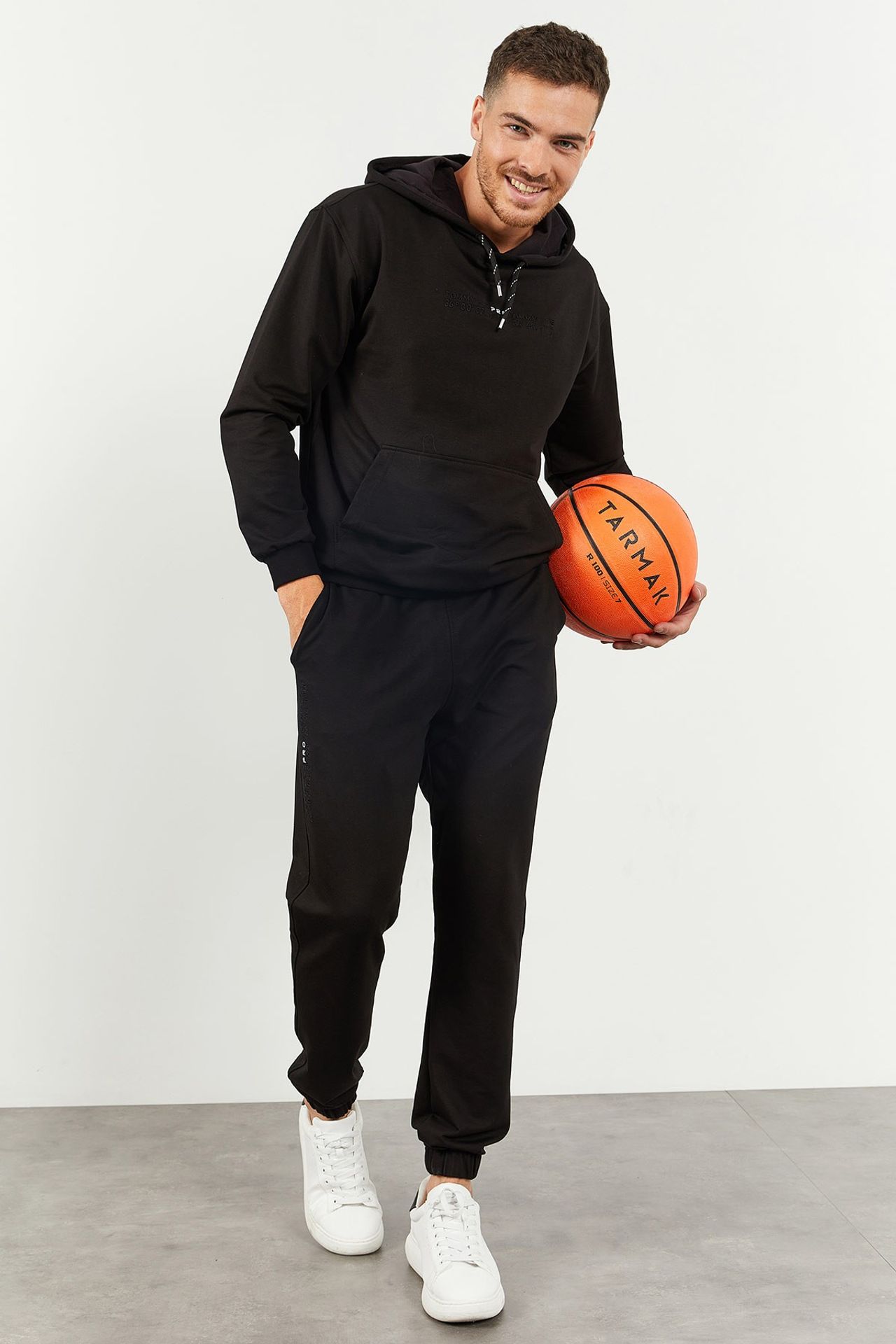 TOMMY Oversized Hooded Sweatshirt And Pants Set 4