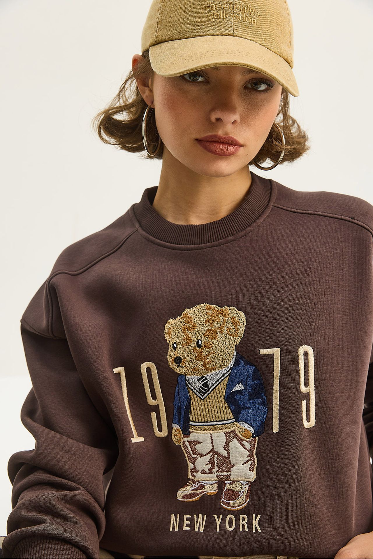 LUCCI Relaxed Fit Printed Crew Neck Sweatshirt 5