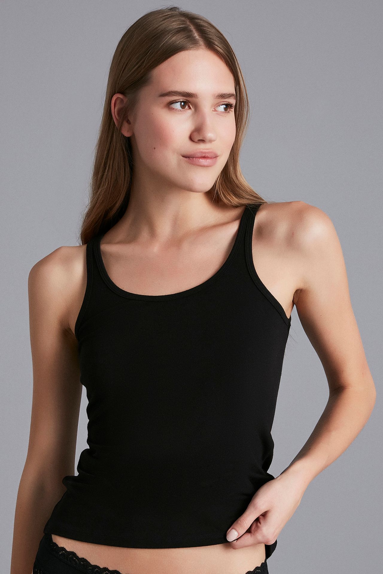 PENTI Warm Touch Basic Thick Strap Tank Top 3