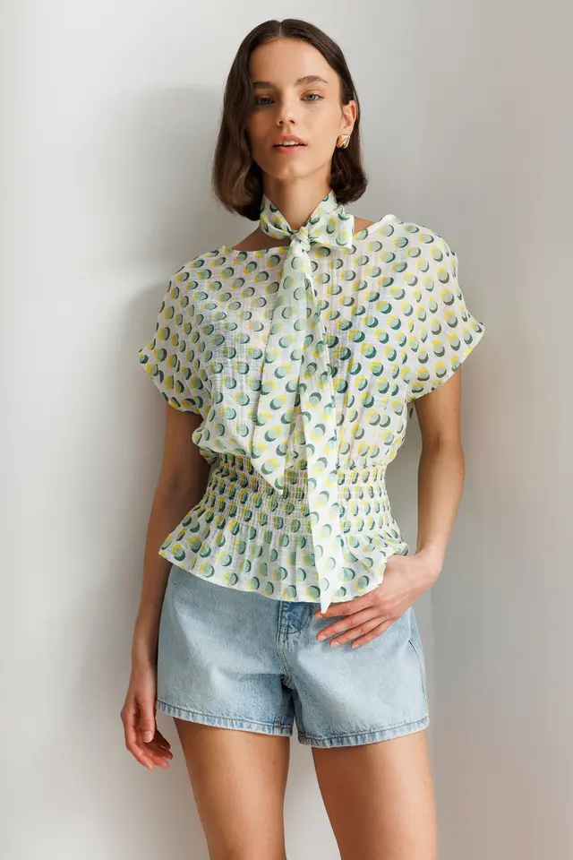 MIXRAY Choker Collar Polka Dot Blouse