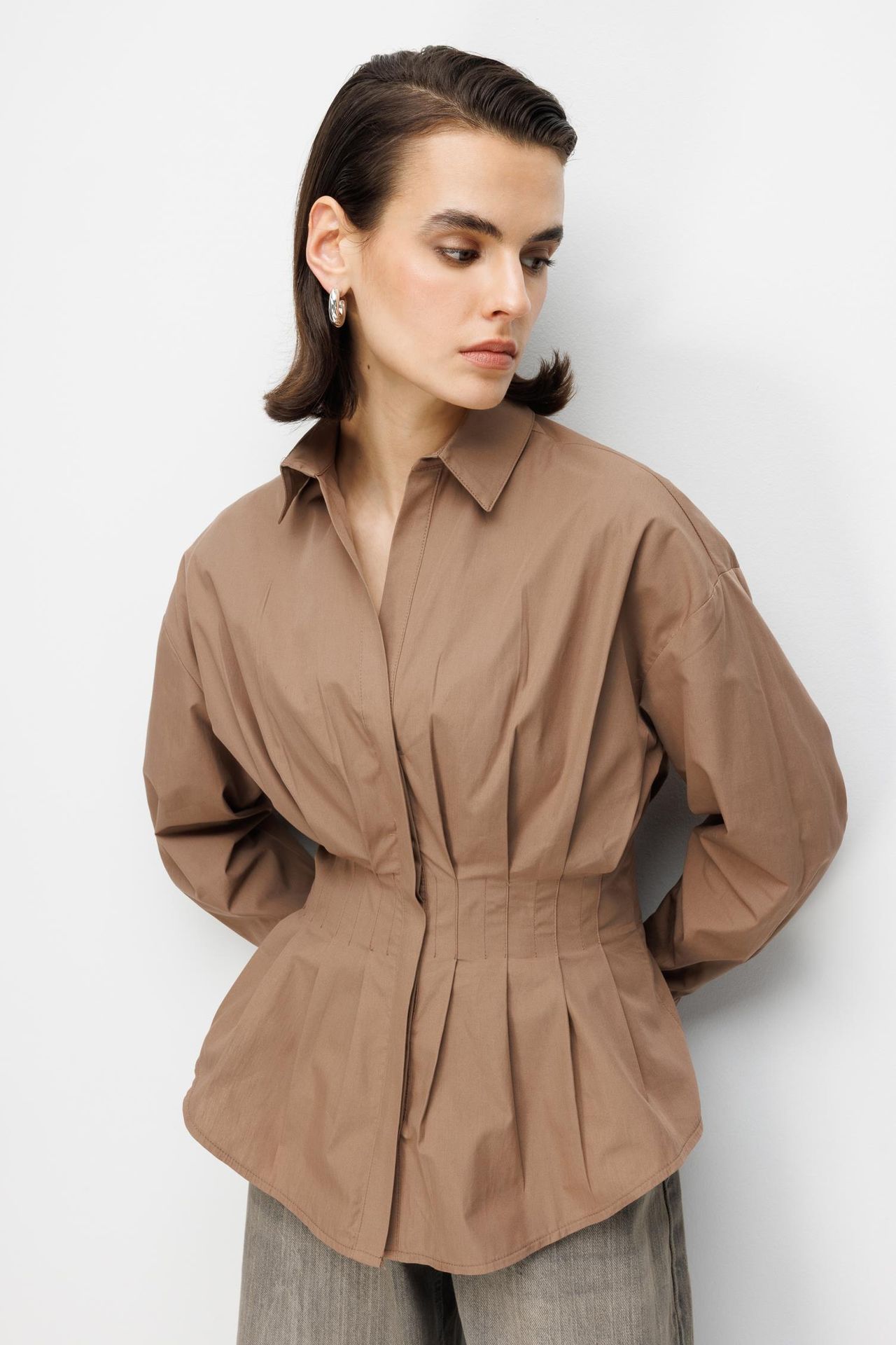 MIXRAY Fitted Long Sleeve Poplin Shirt with Button Closure 2