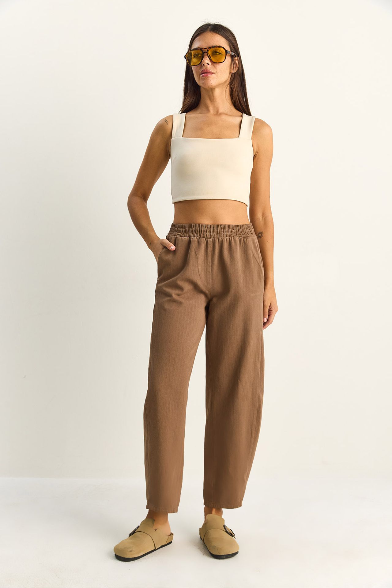 LUCCI Elastic Waist Straight Leg Pants with Pockets 2