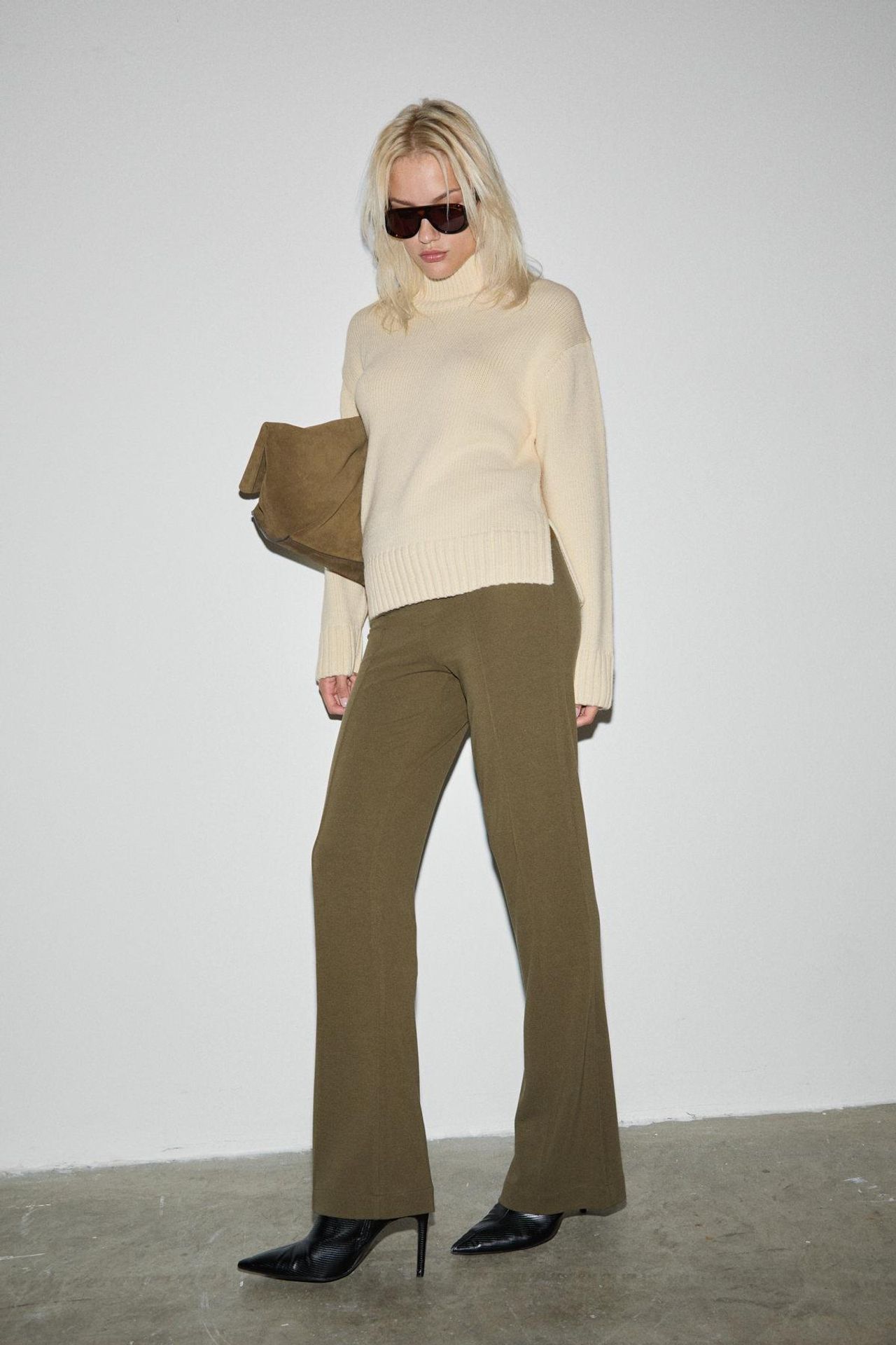 GRIMELANGE Elastic Waist Straight Leg Trousers 4