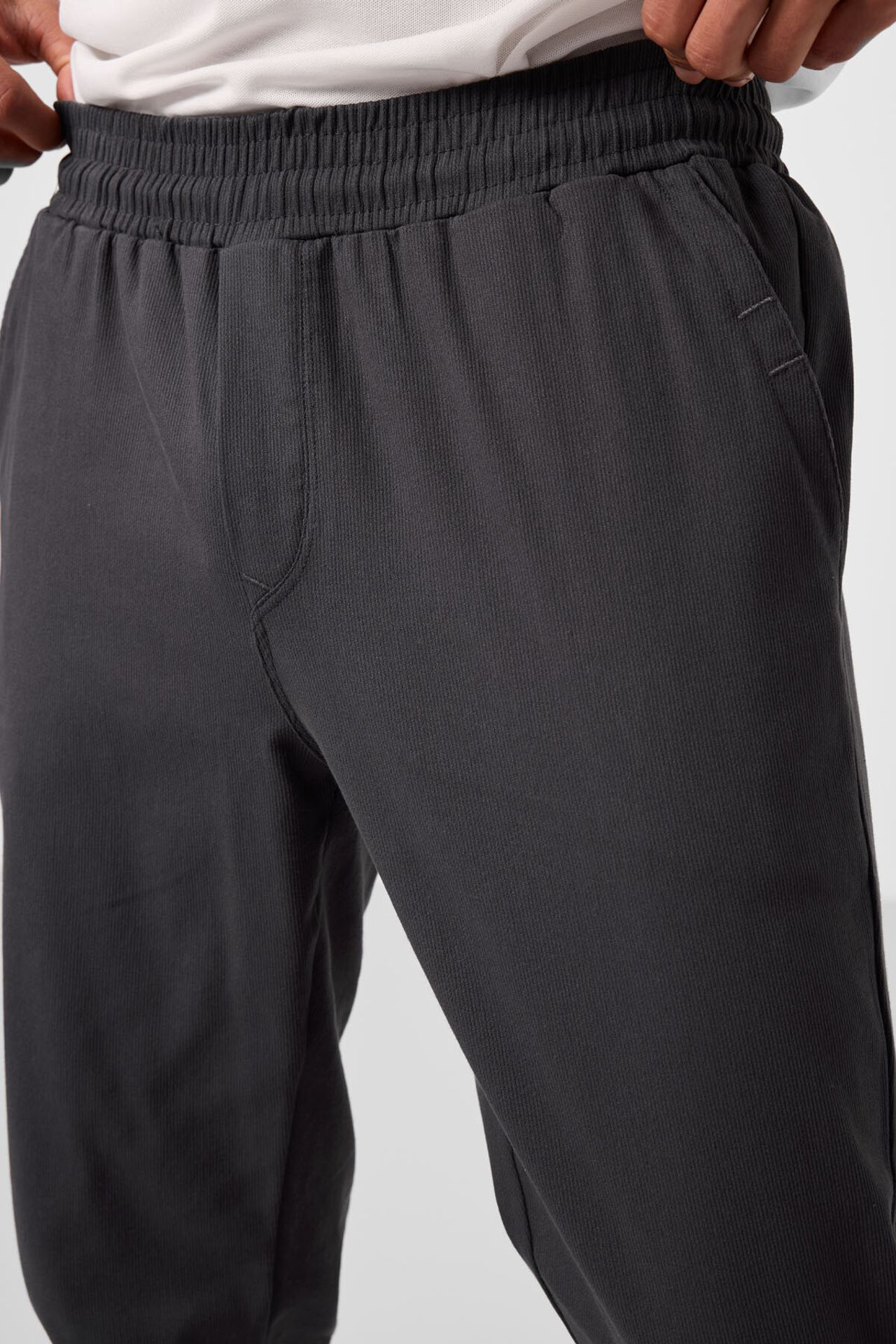 TOMMY Straight-Leg Pull-On Chinos 3