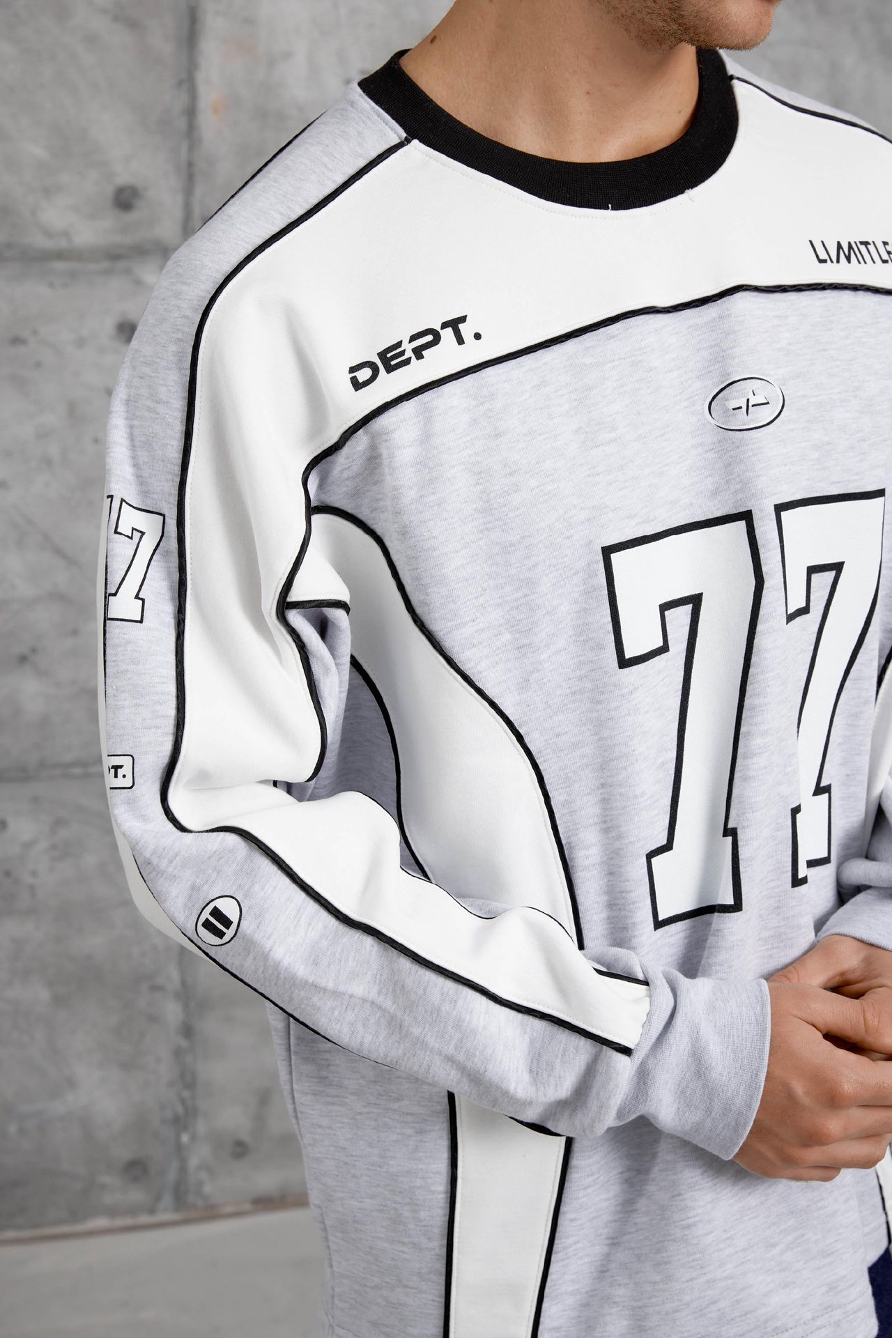 NOMARC Renk bloklu geniş kalıp bisiklet yaka sweatshirt 4