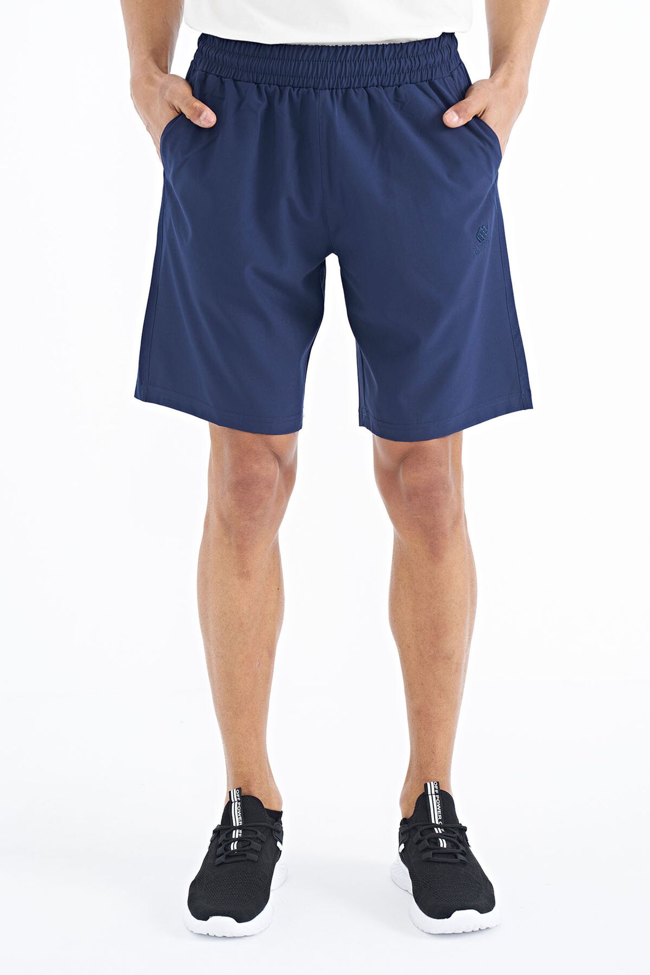 TOMMY Men's Regular-fit Wide-leg Shorts 3