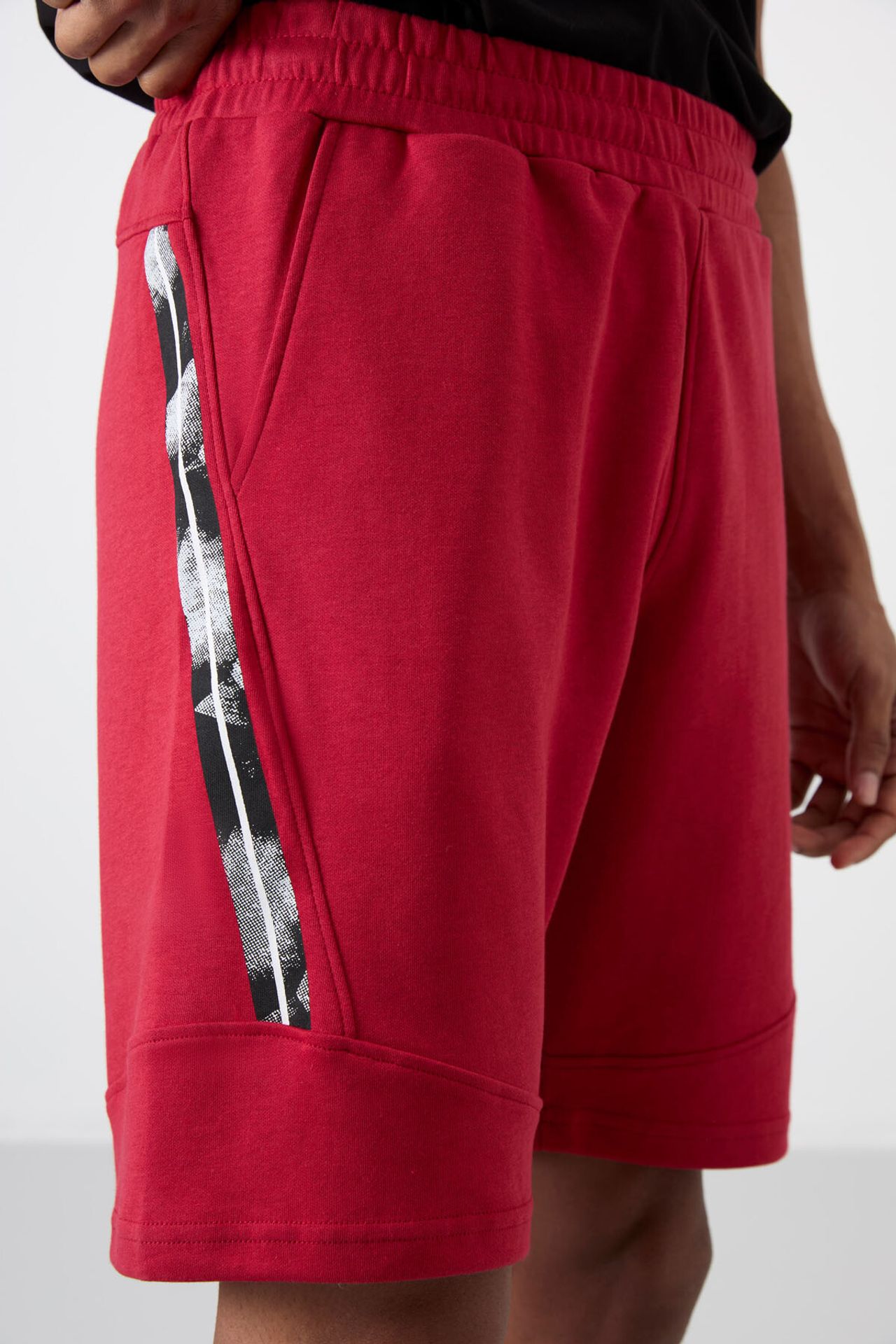 TOMMY Men's Pull-on Sweat Shorts 5