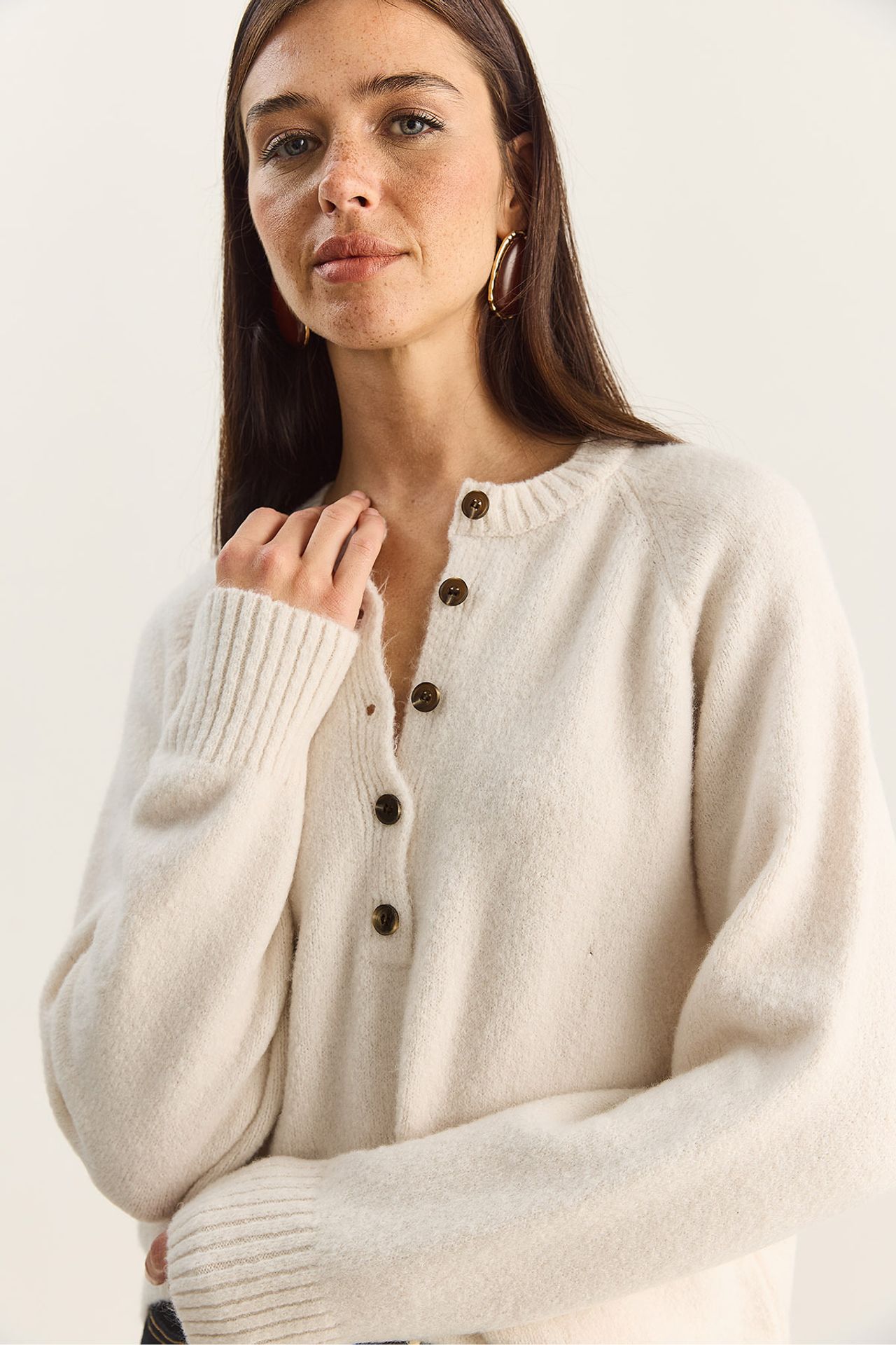 LUCCI Relaxed Fit Button Collar Knit Sweater 6