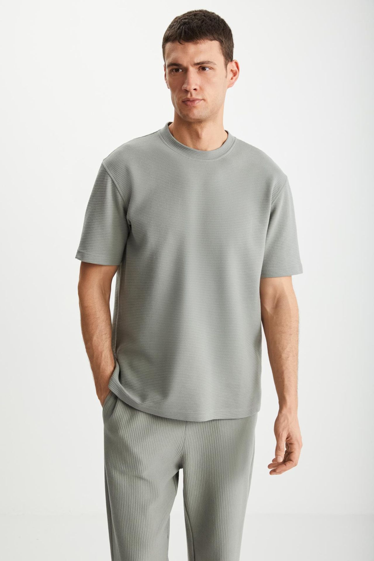 GRIMELANGE Ribbed Crew Neck T-Shirt 1