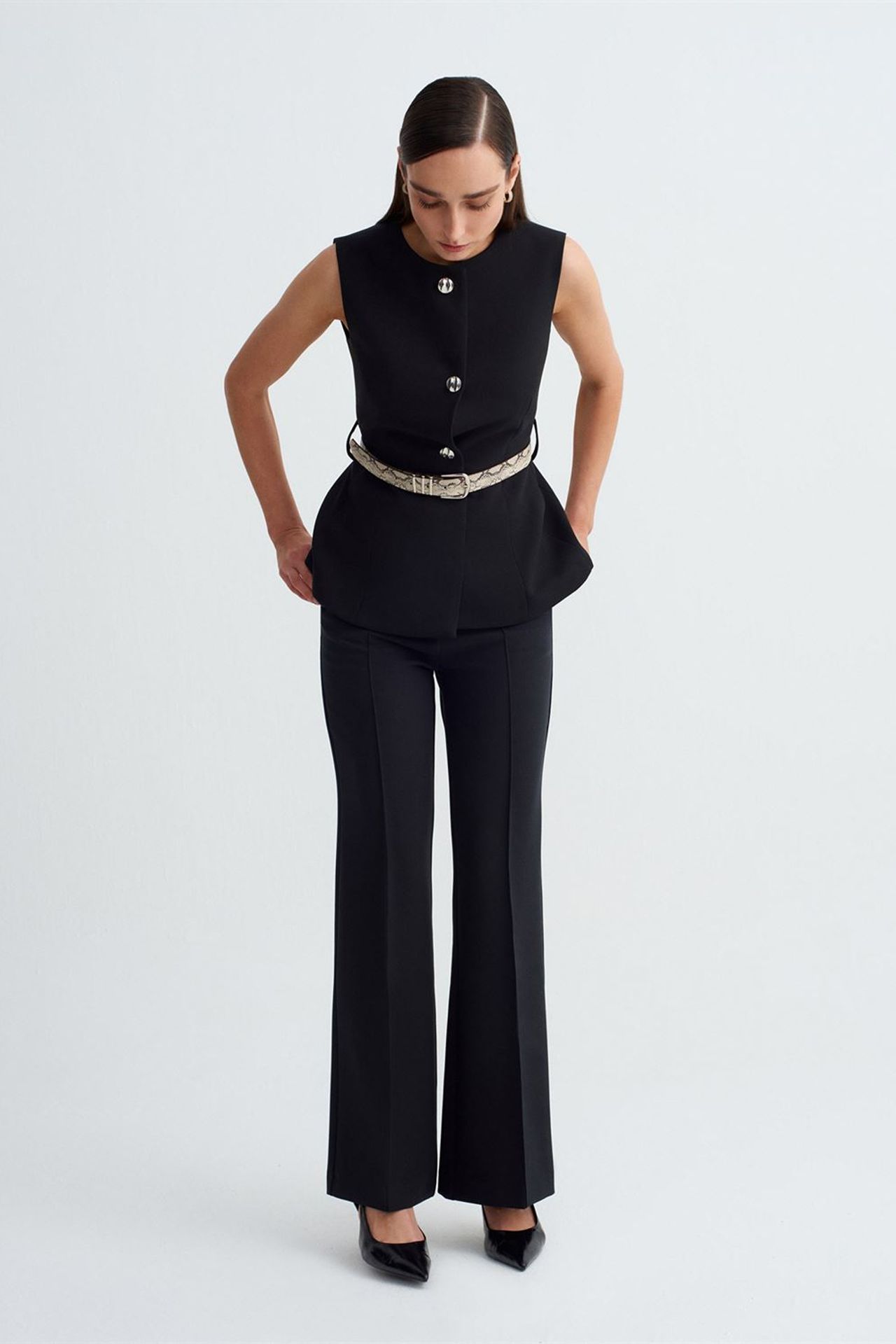 DILVIN Belted Crepe Waistcoat 4