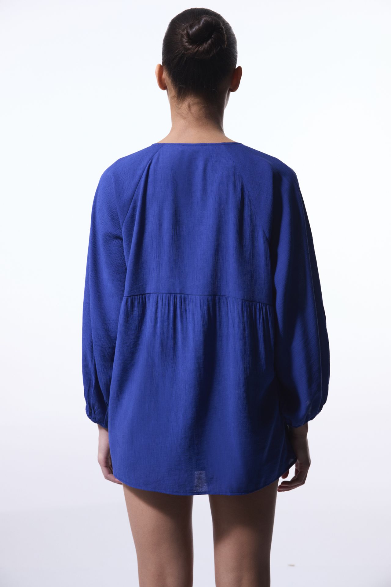 PENTI Freya Crinckle Short Sleeve V-Neck Midi Kimono 2