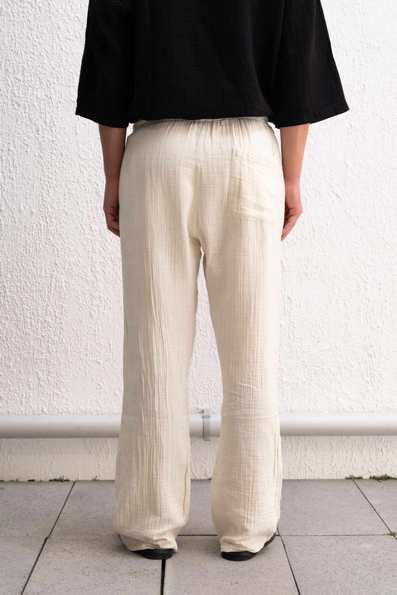 GIESTO Relaxed Fit Textured Cotton Pants 4