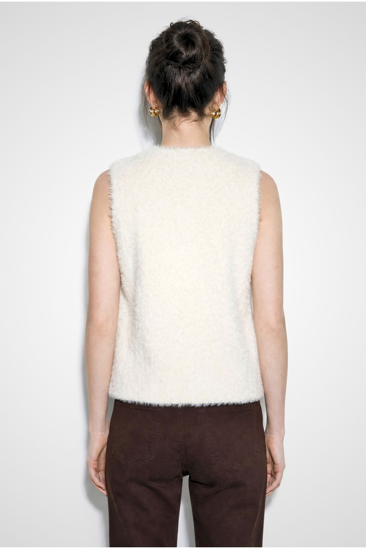 LUCCI Plush Waistcoat with Button Closure 5